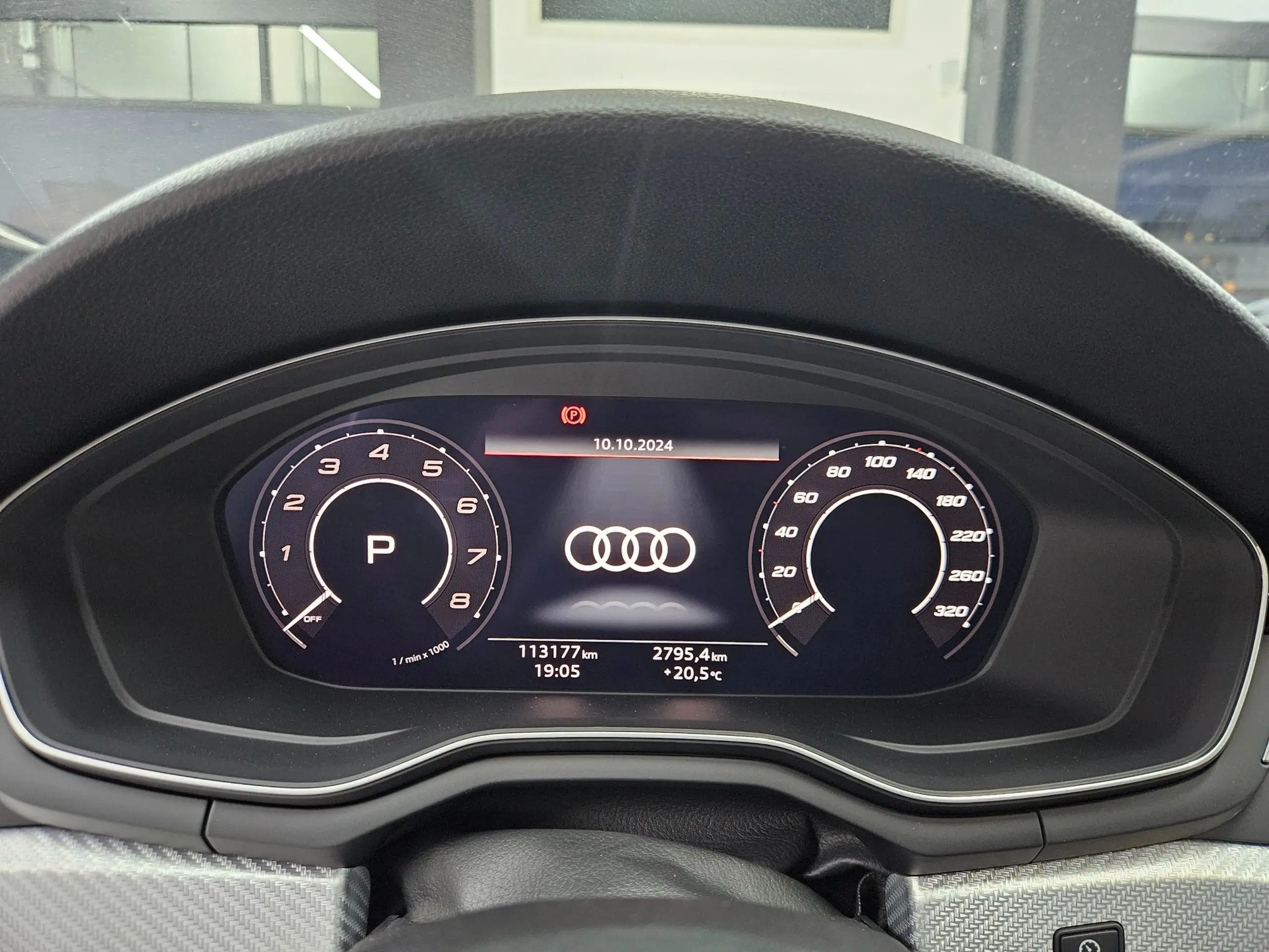 Audi - RS4