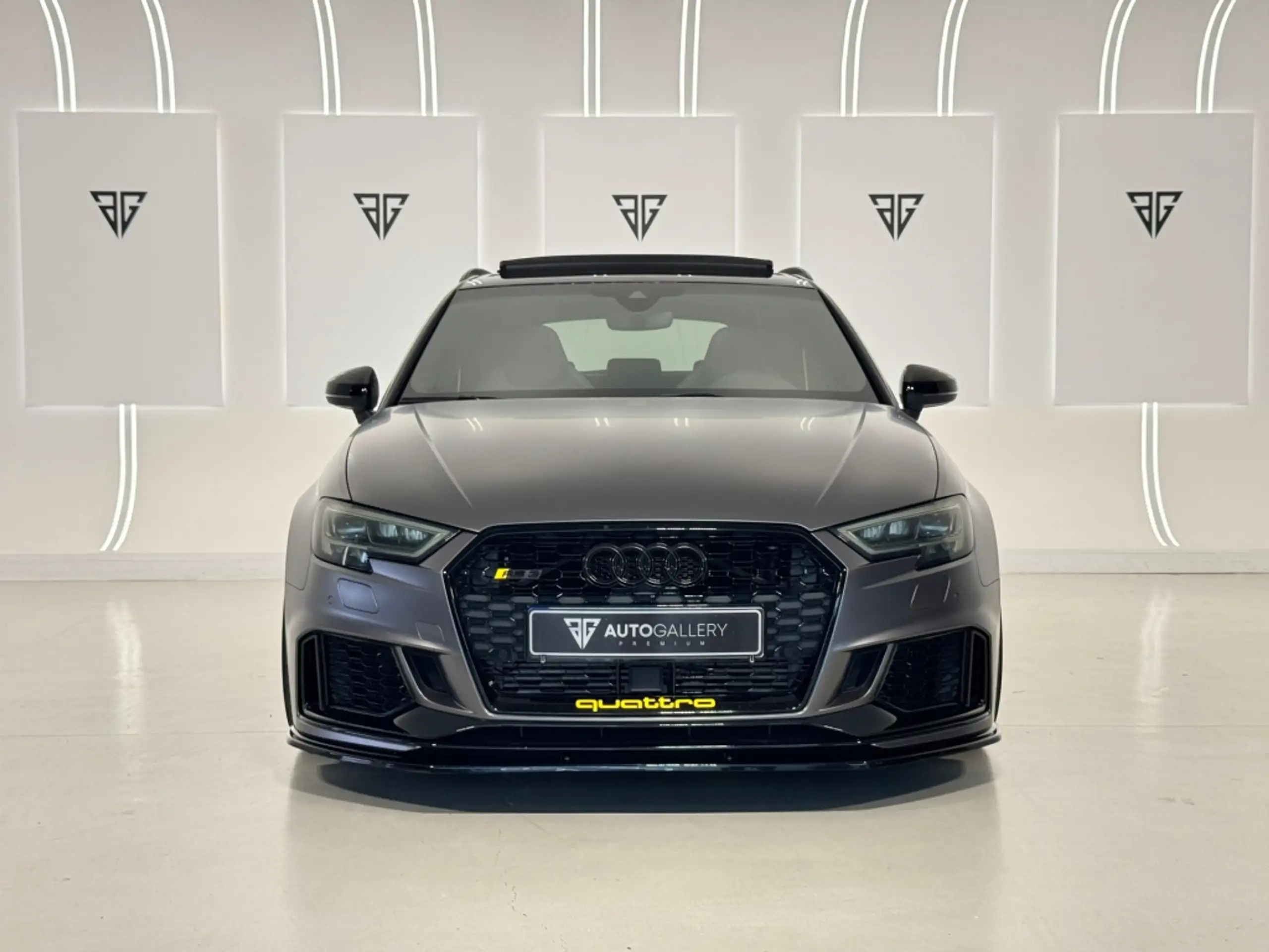 Audi - RS3