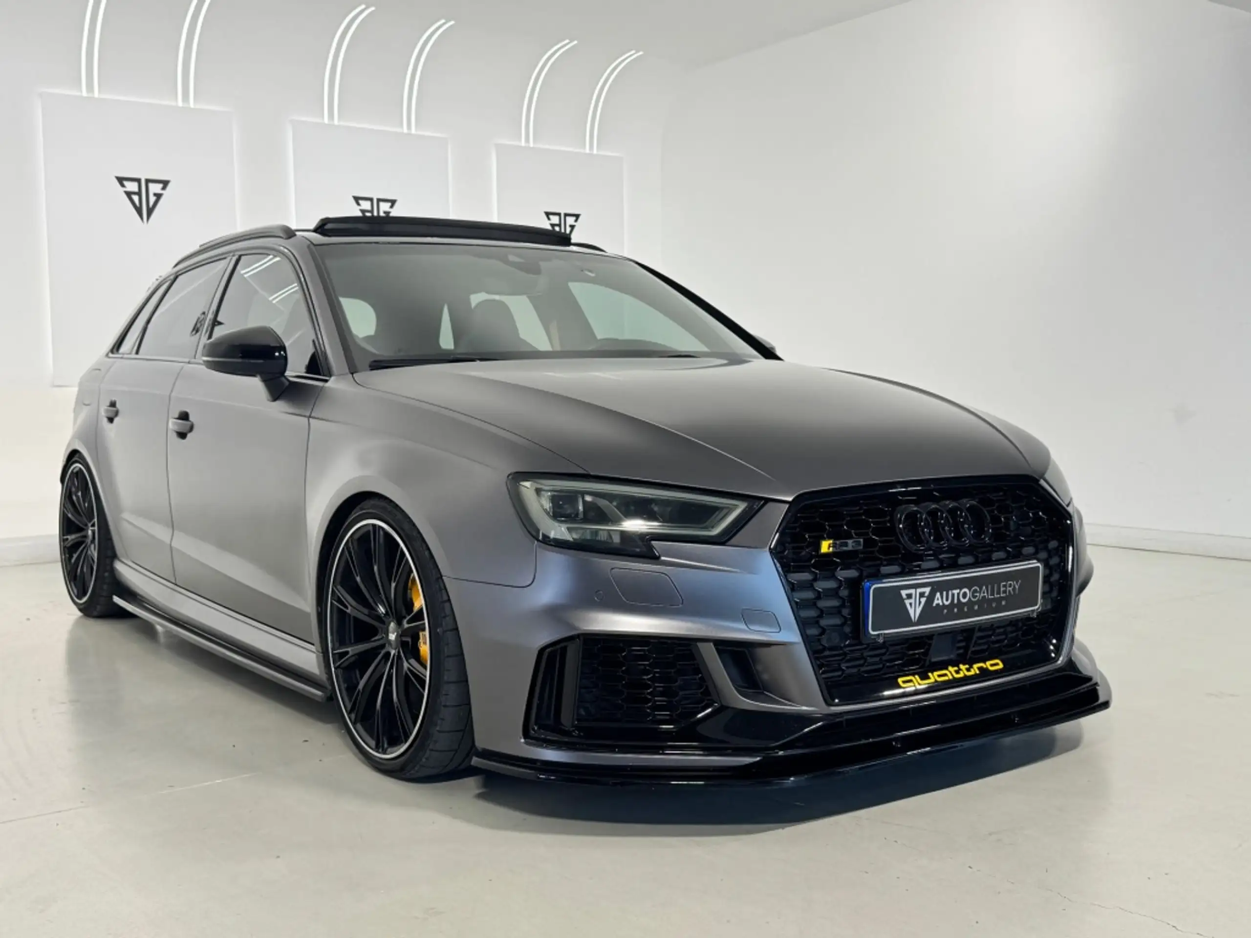 Audi - RS3