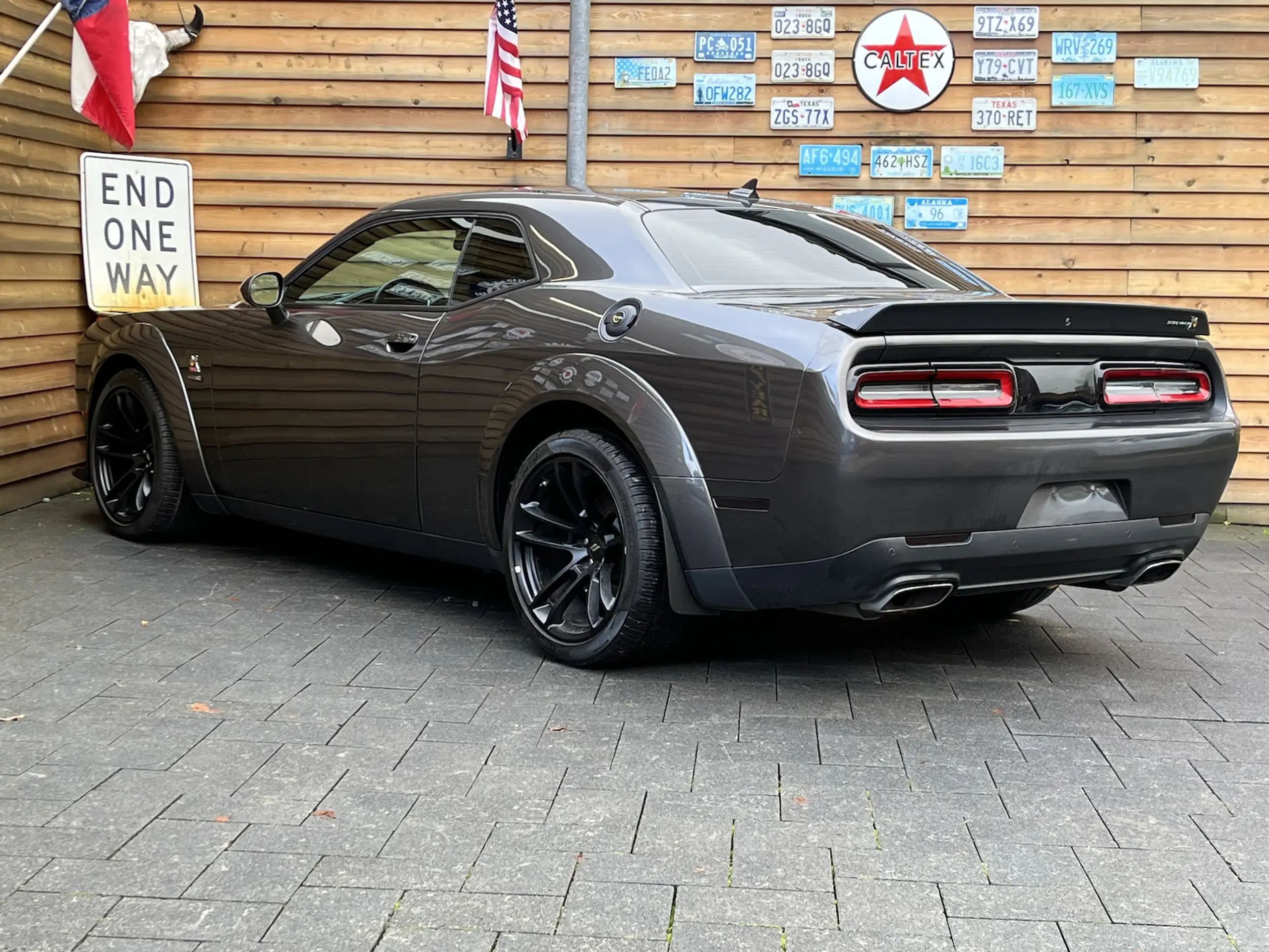 Dodge - Challenger