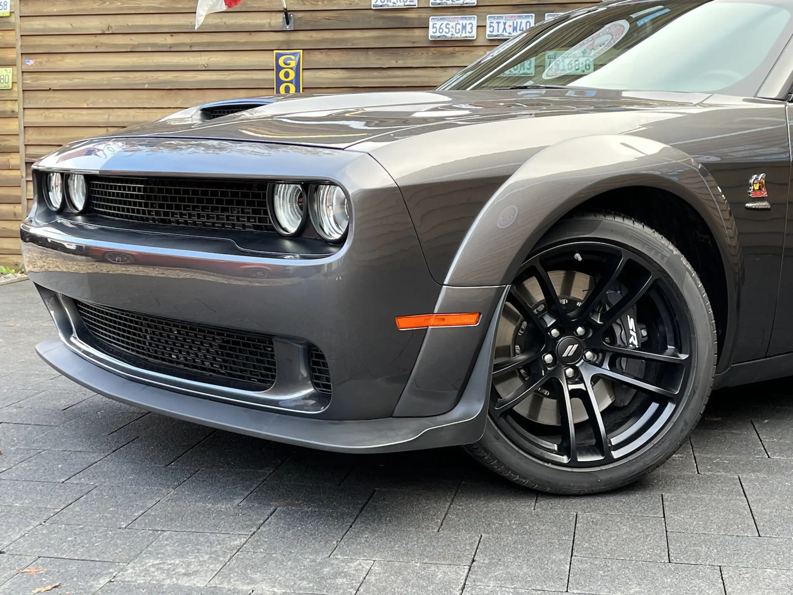 Dodge - Challenger