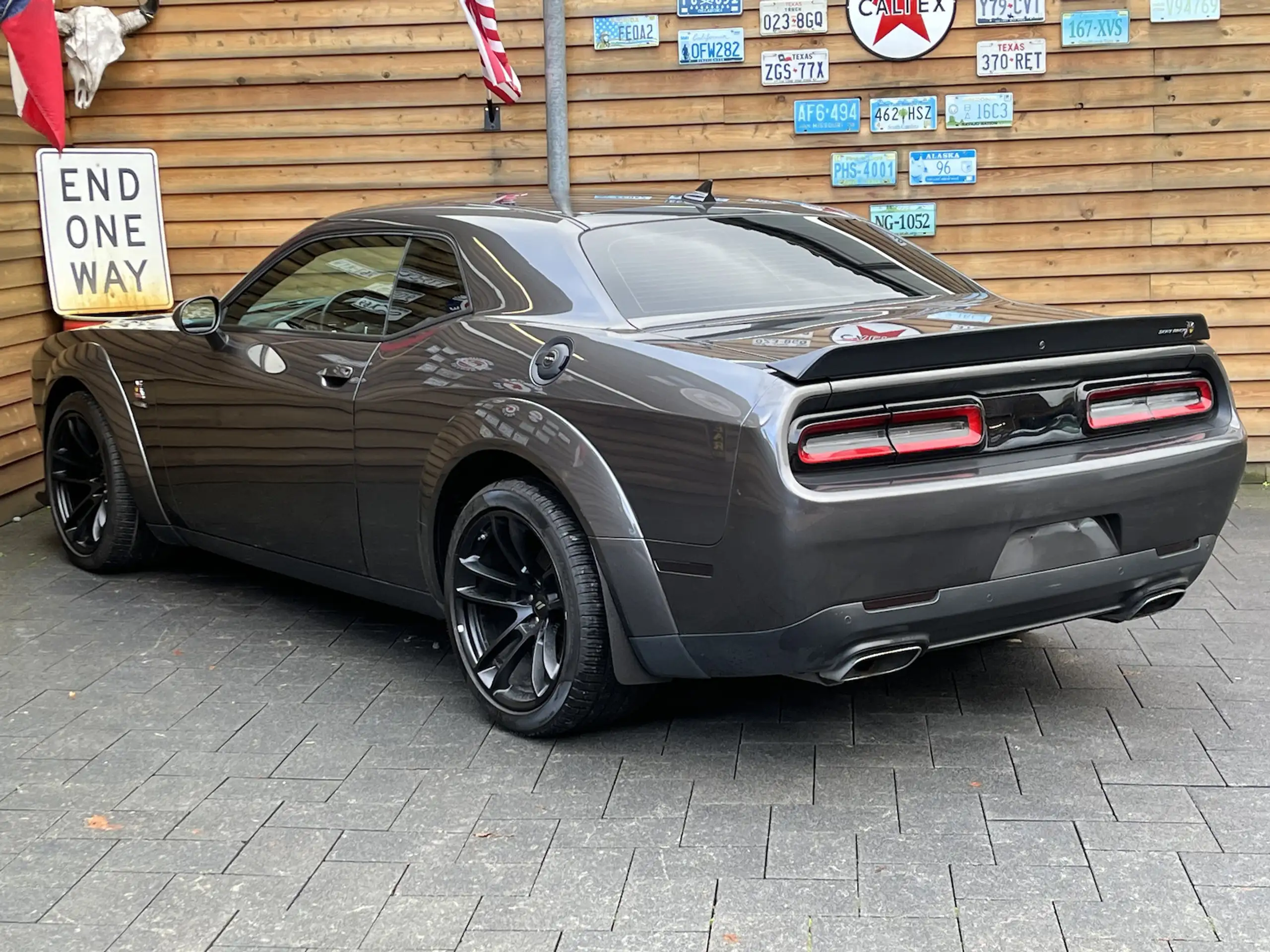 Dodge - Challenger