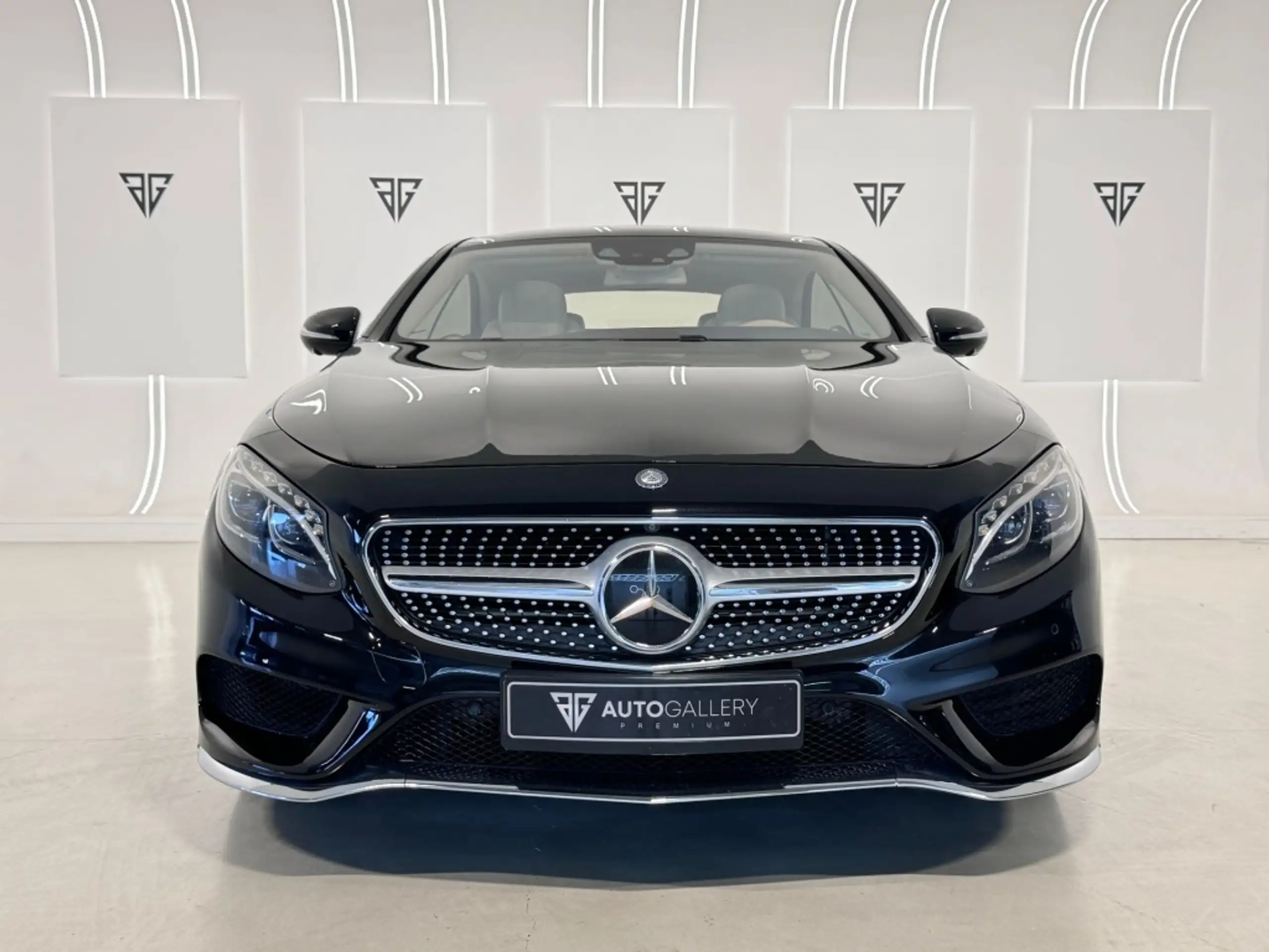 Mercedes-Benz - S 500