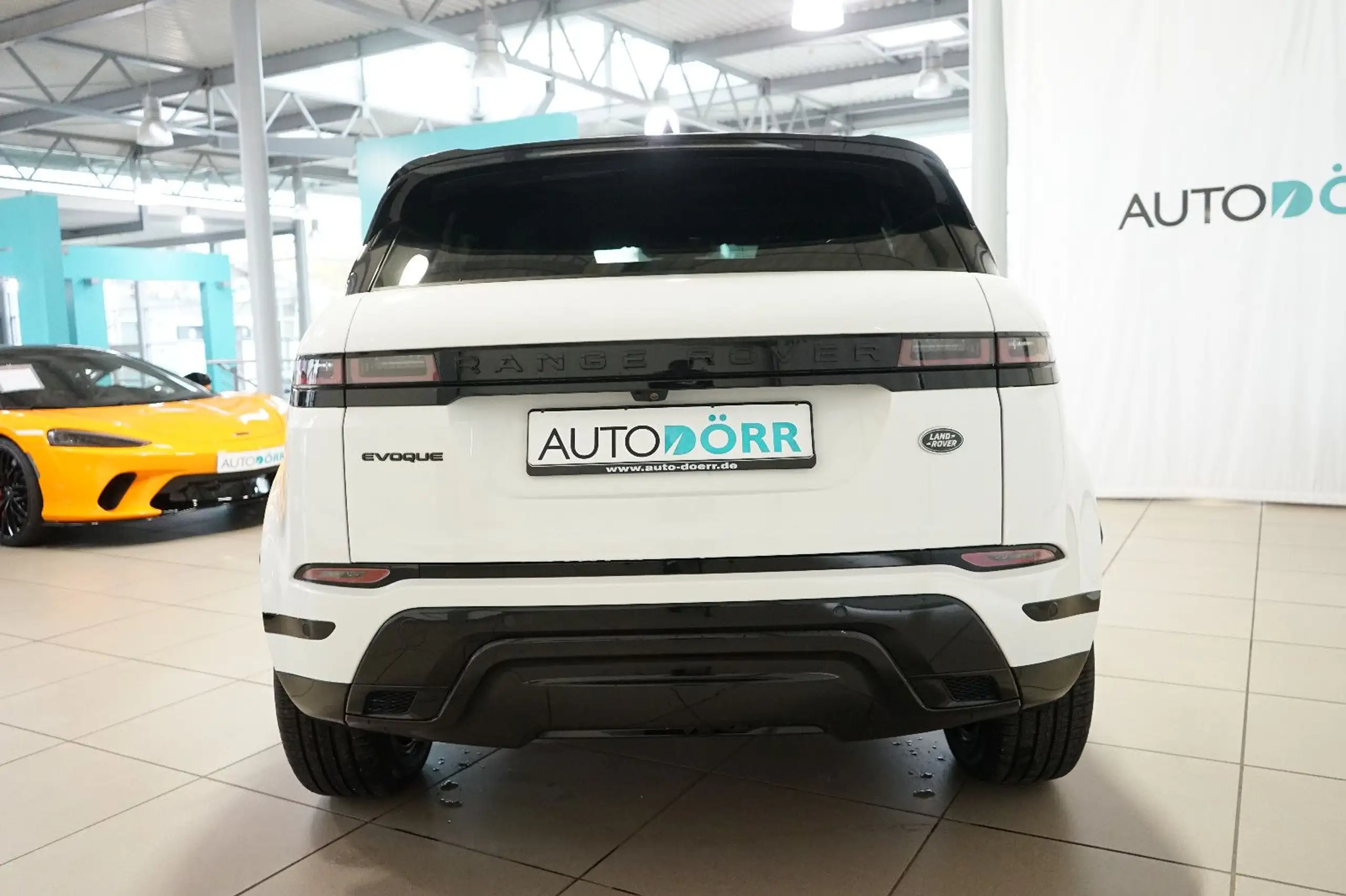 Land Rover - Range Rover Evoque