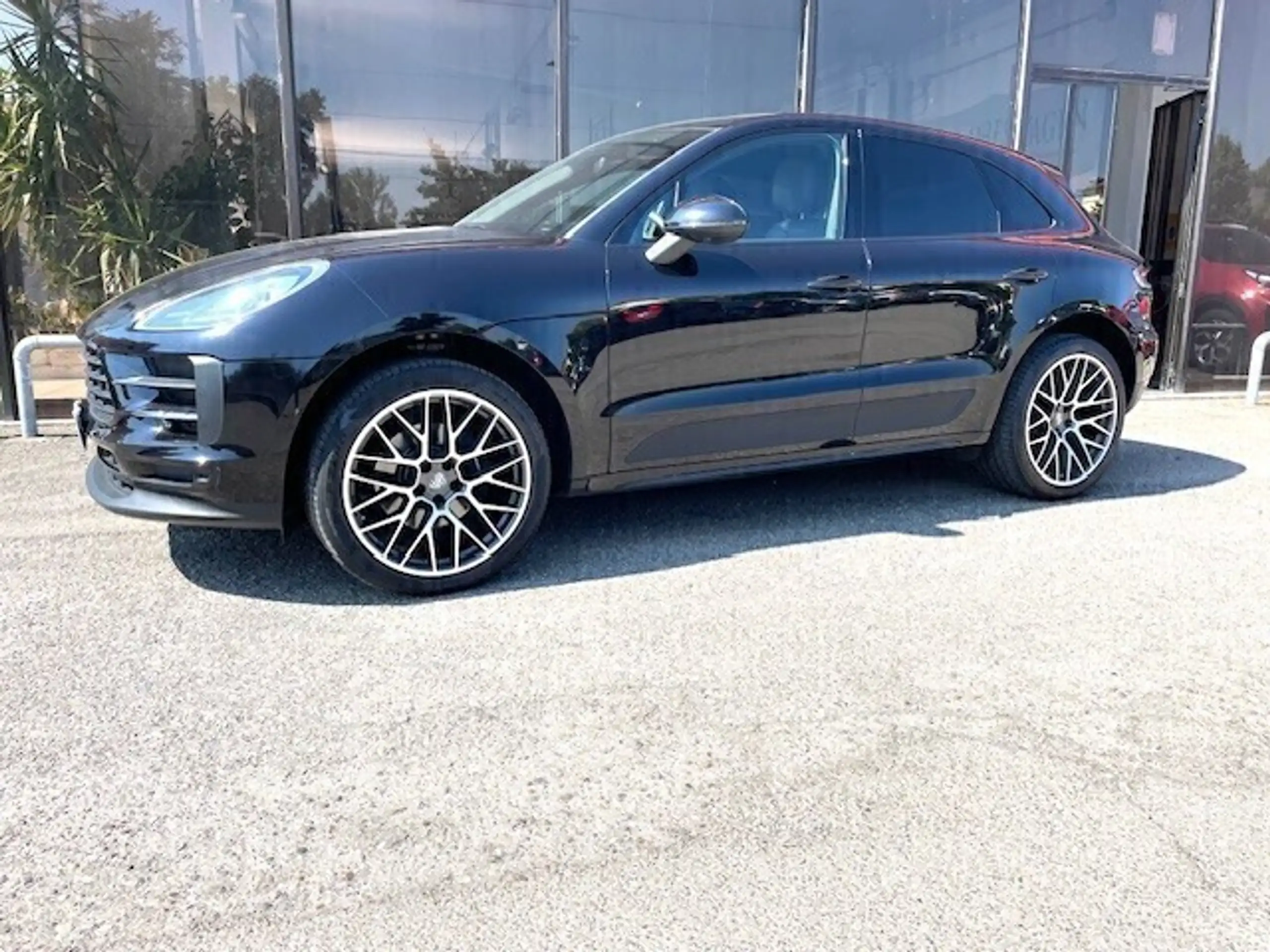 Porsche - Macan