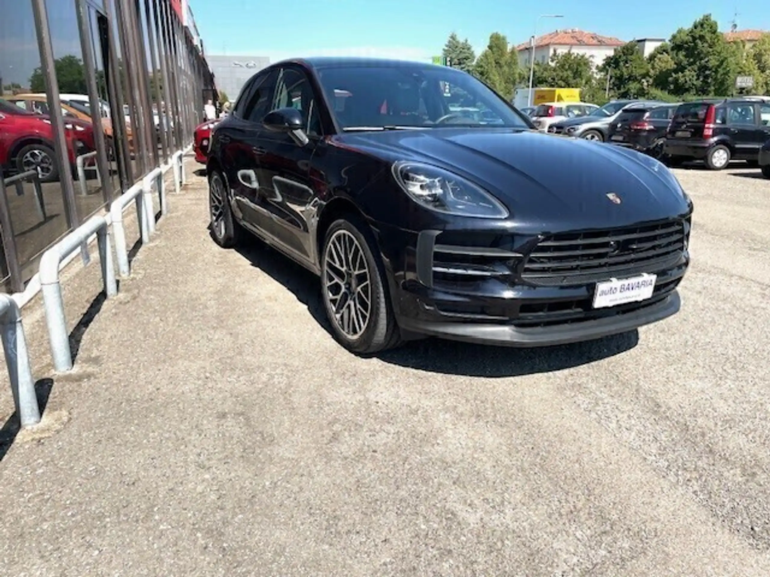 Porsche - Macan