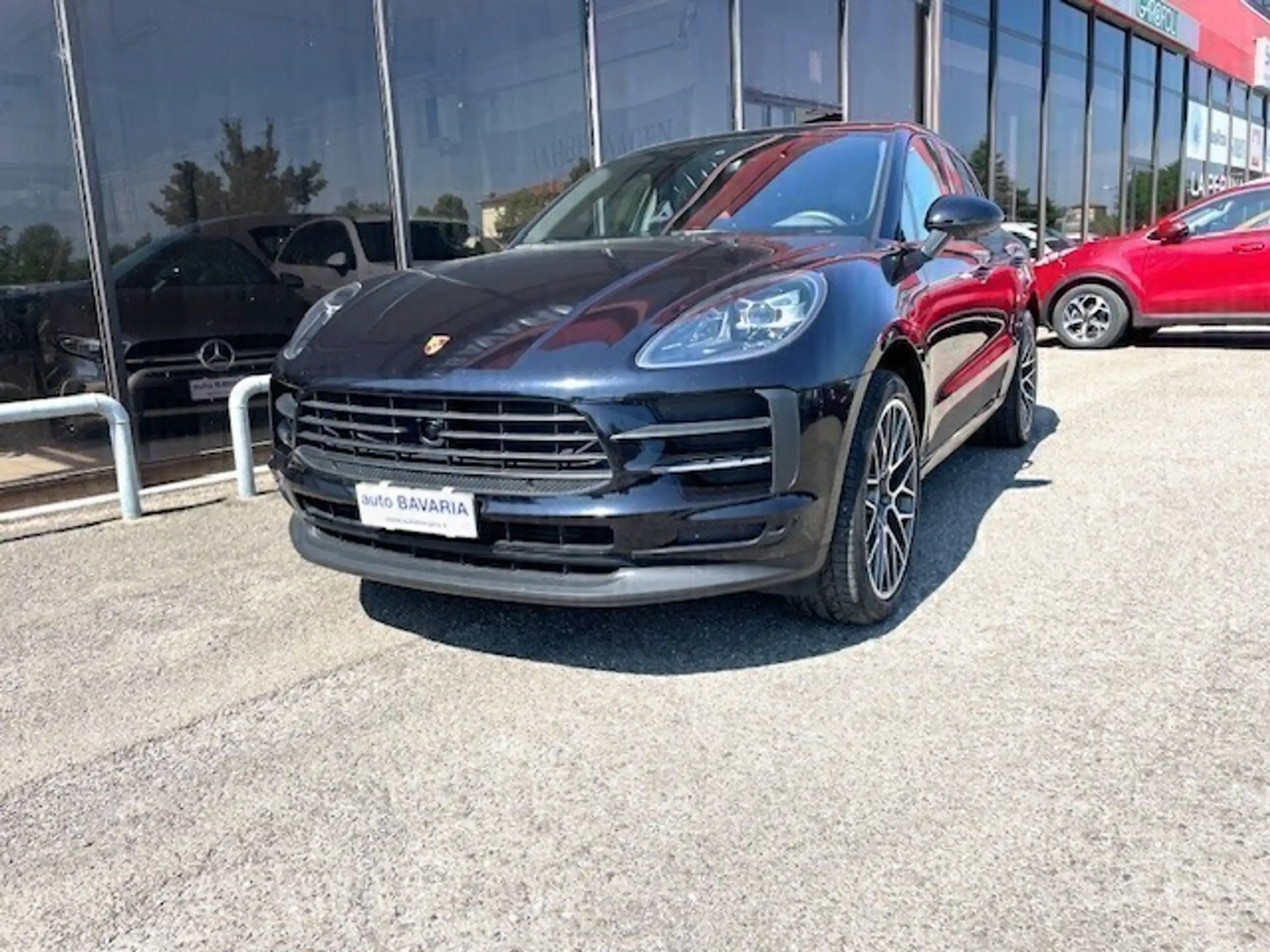 Porsche - Macan