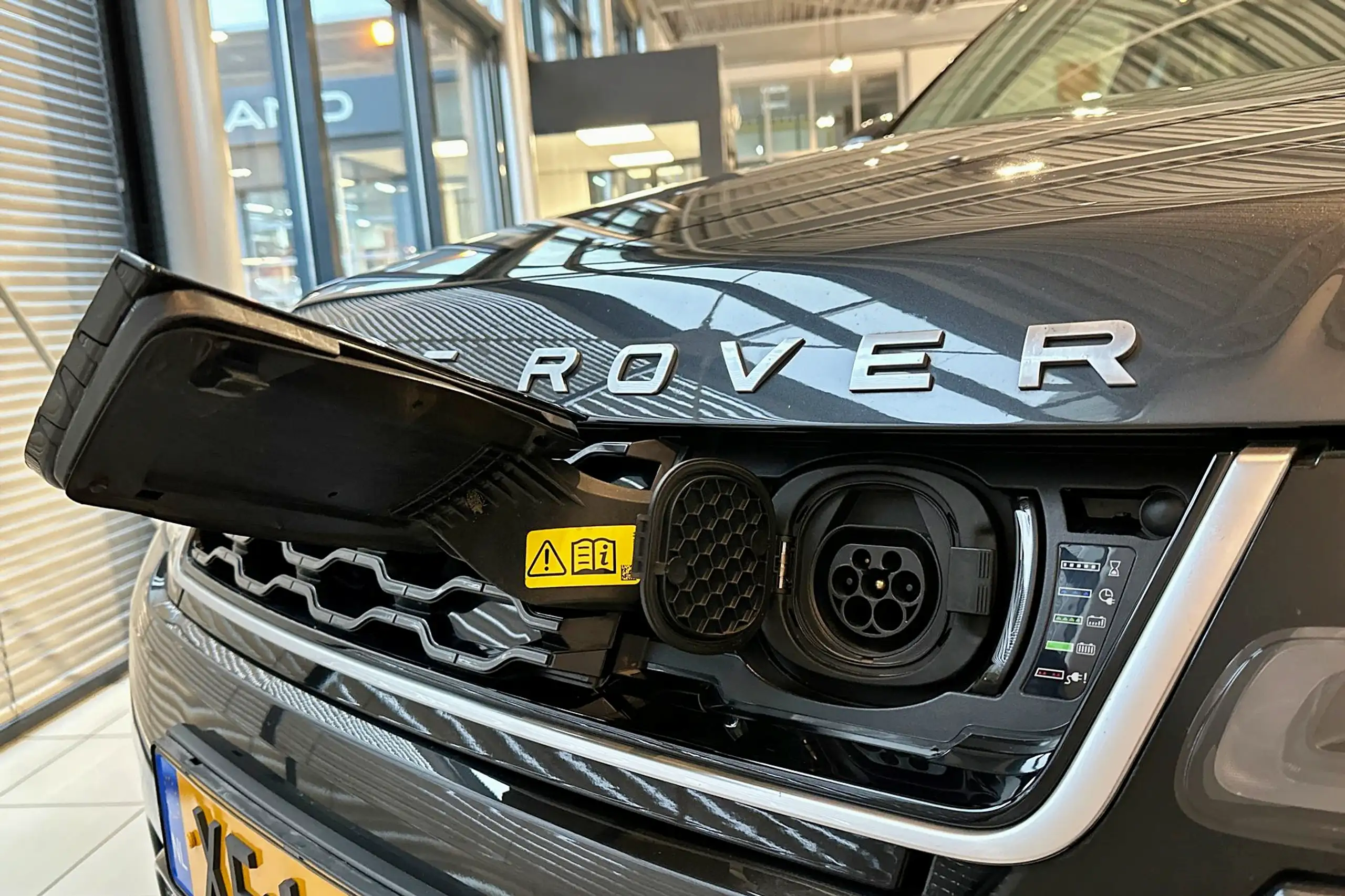 Land Rover - Range Rover Sport