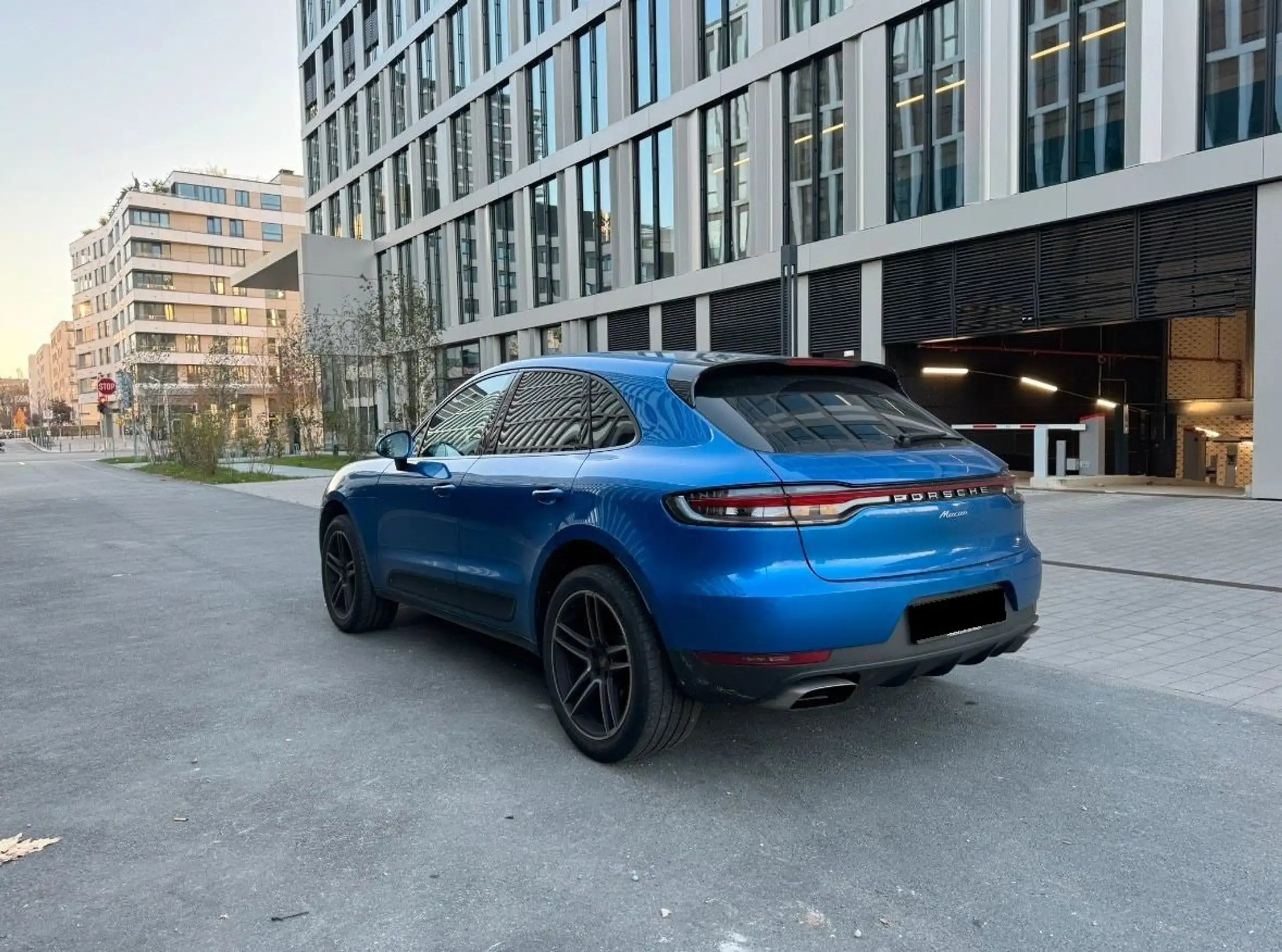 Porsche - Macan