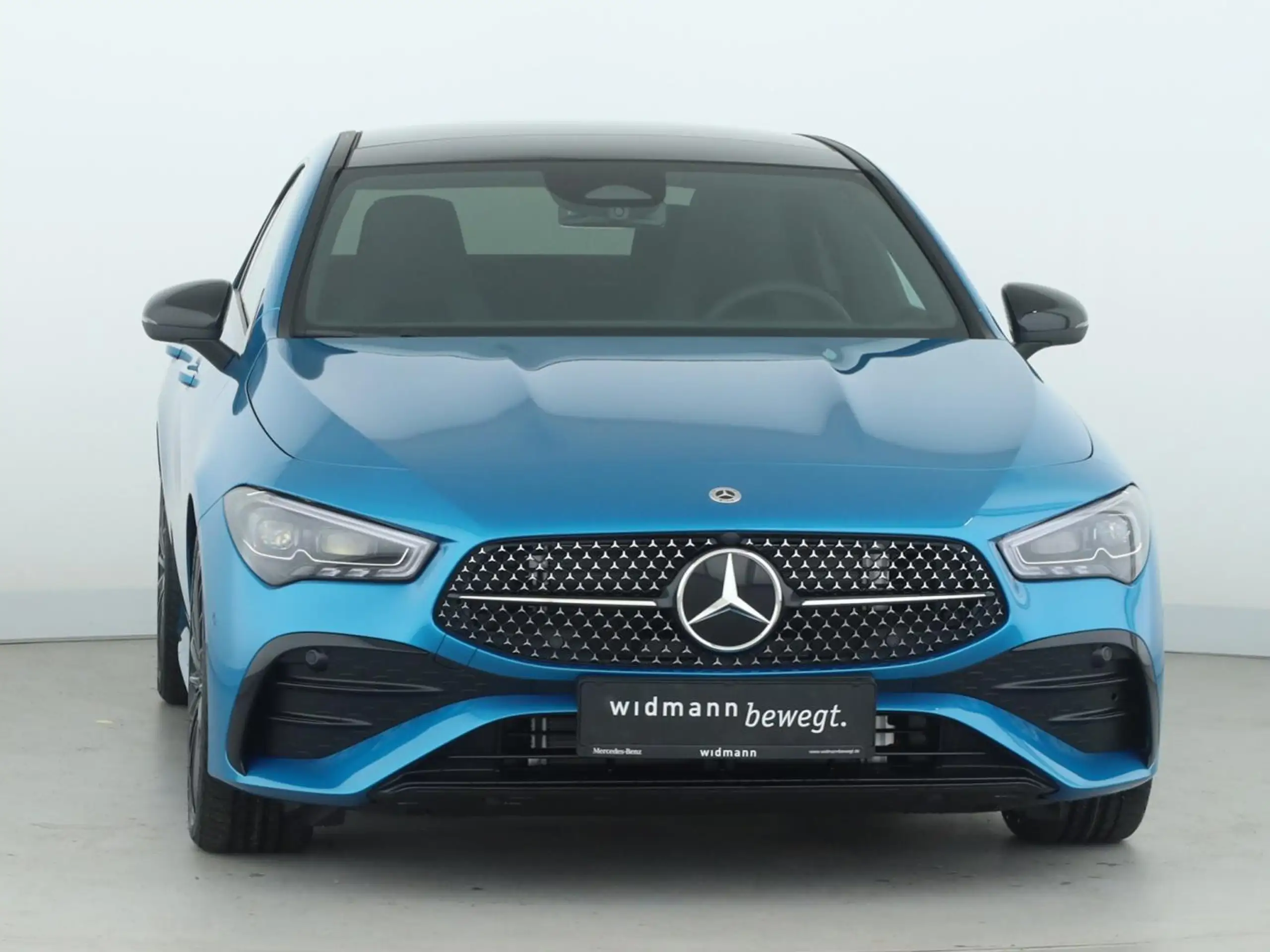 Mercedes-Benz - CLA 220