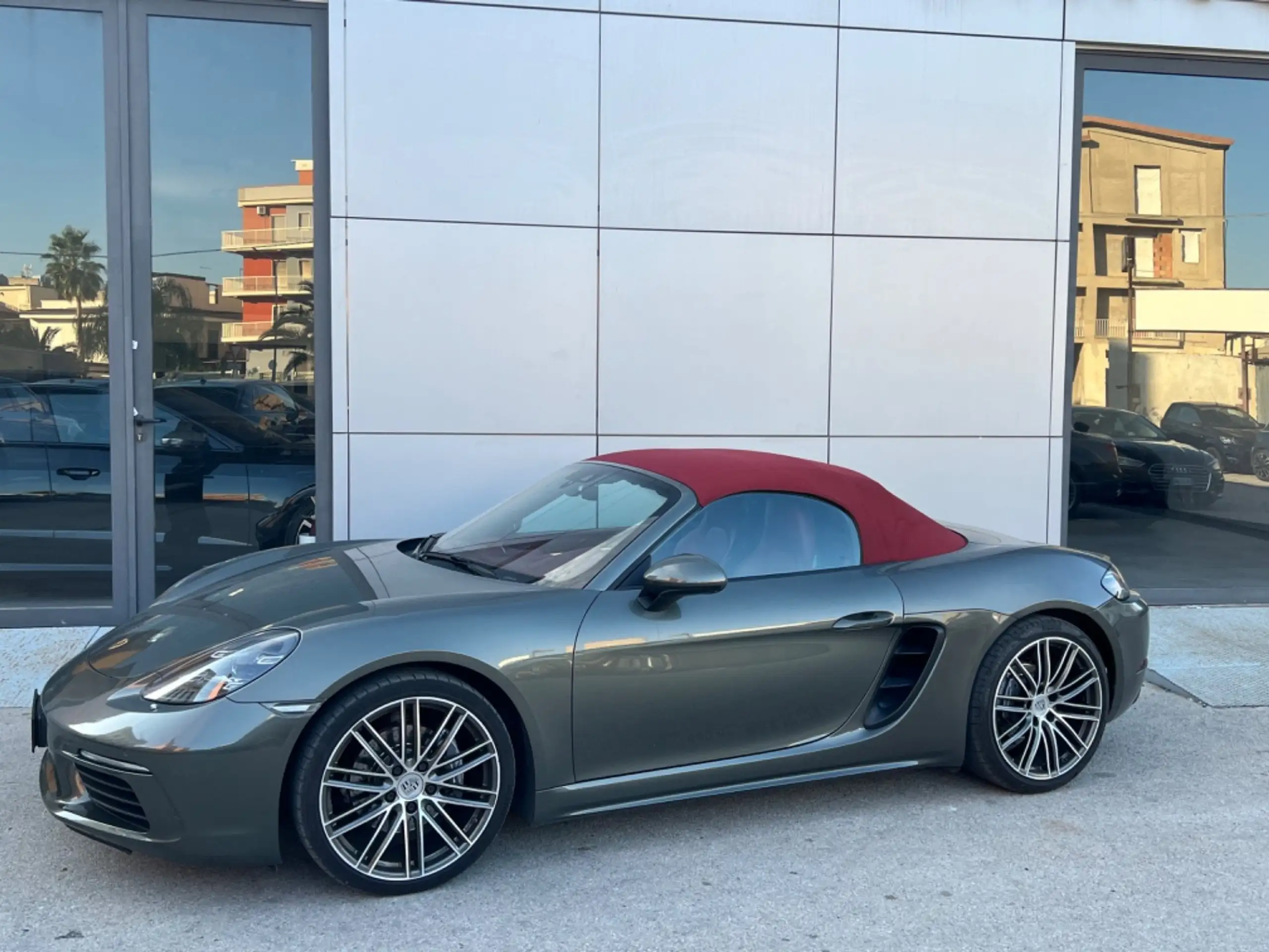 Porsche - Boxster