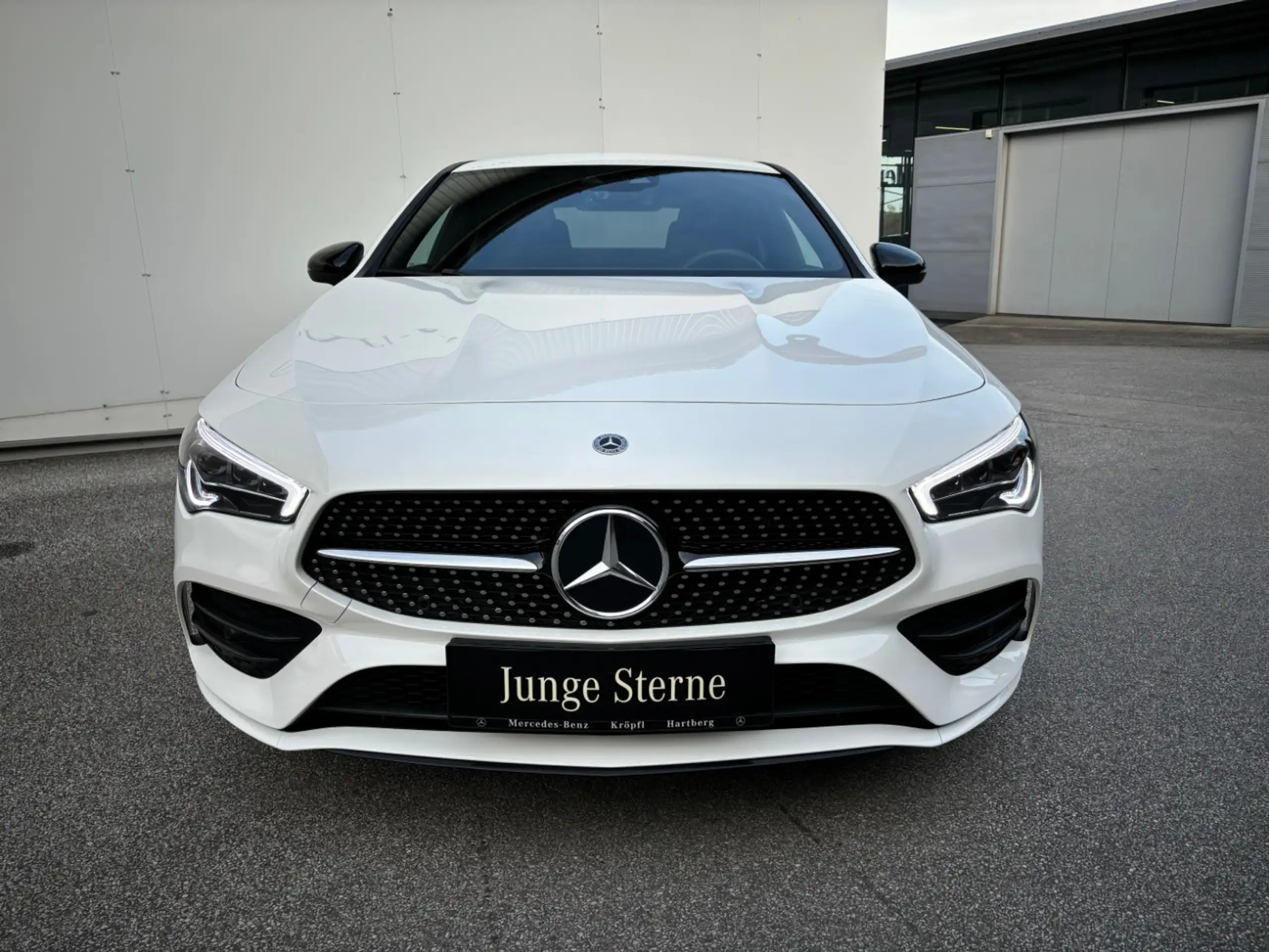 Mercedes-Benz - CLA 250