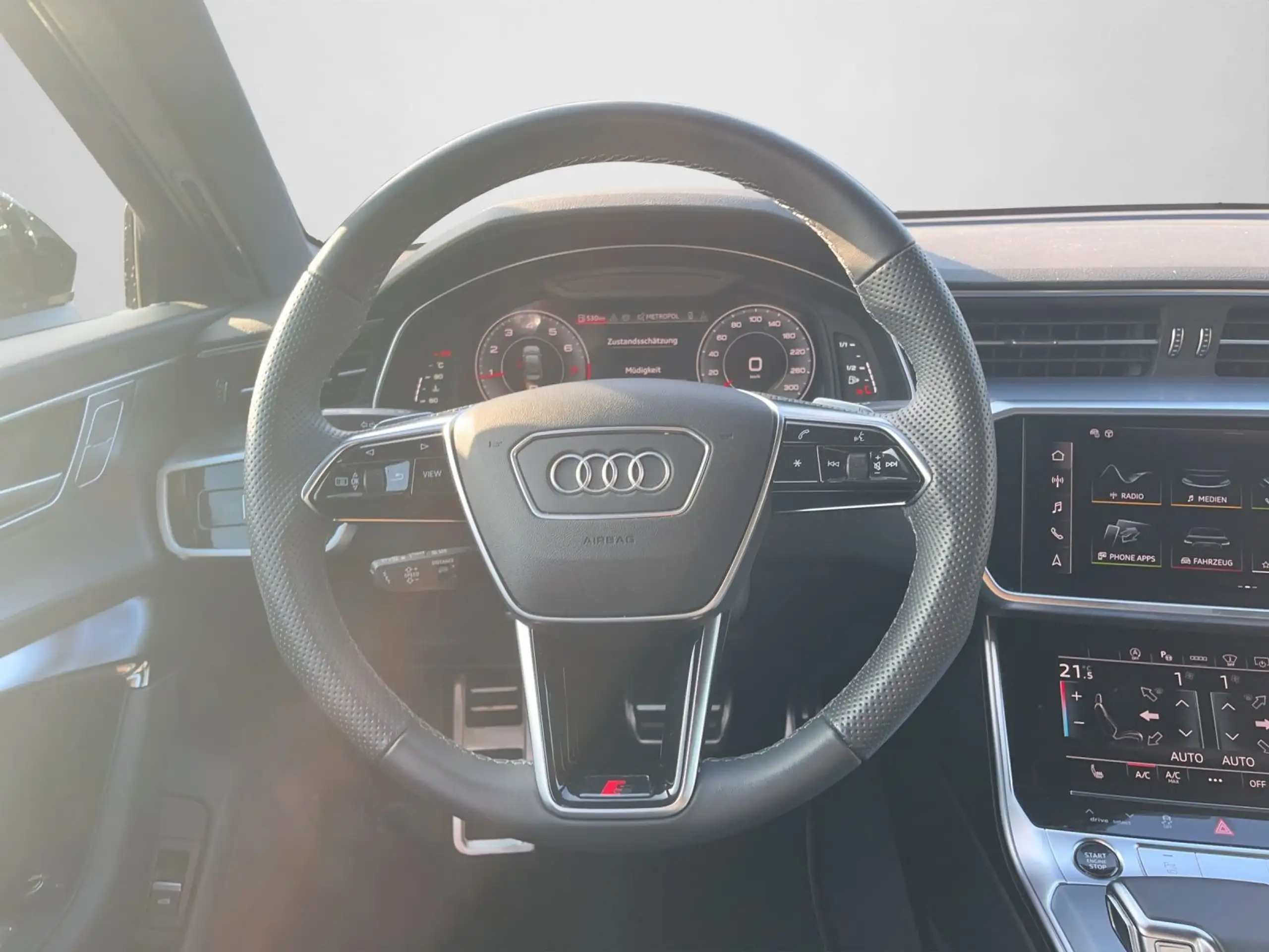 Audi - A6