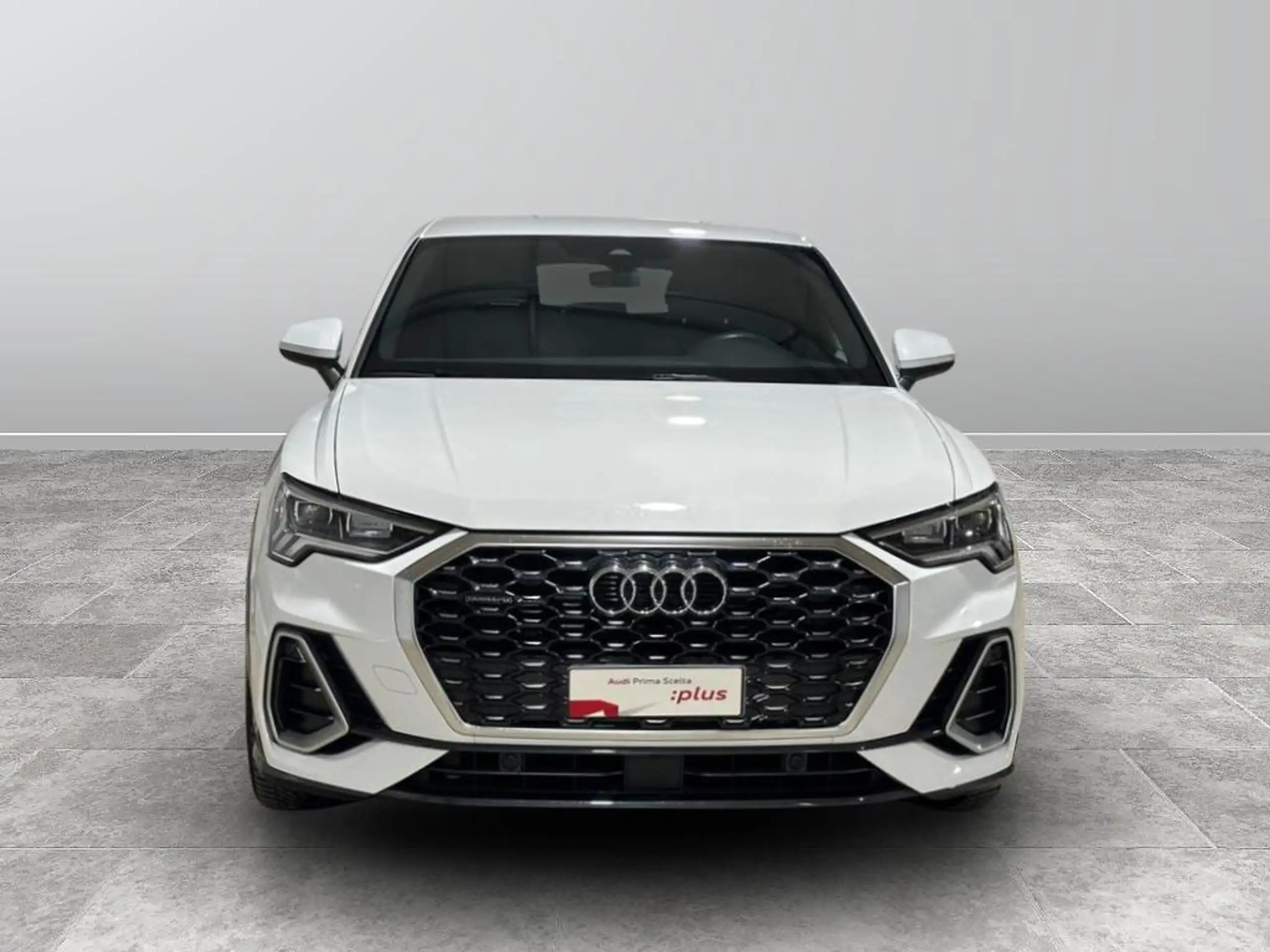 Audi - Q3