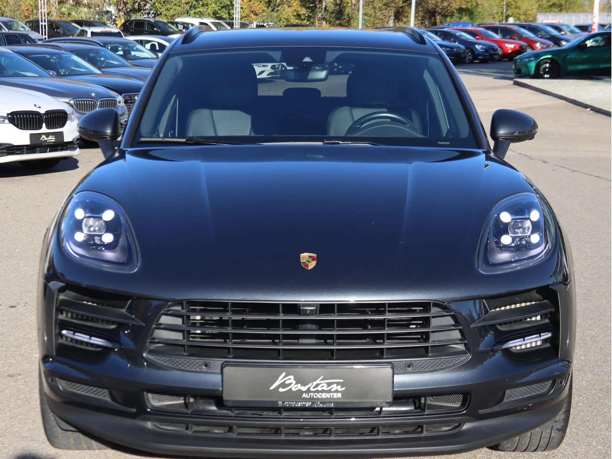 Porsche - Macan