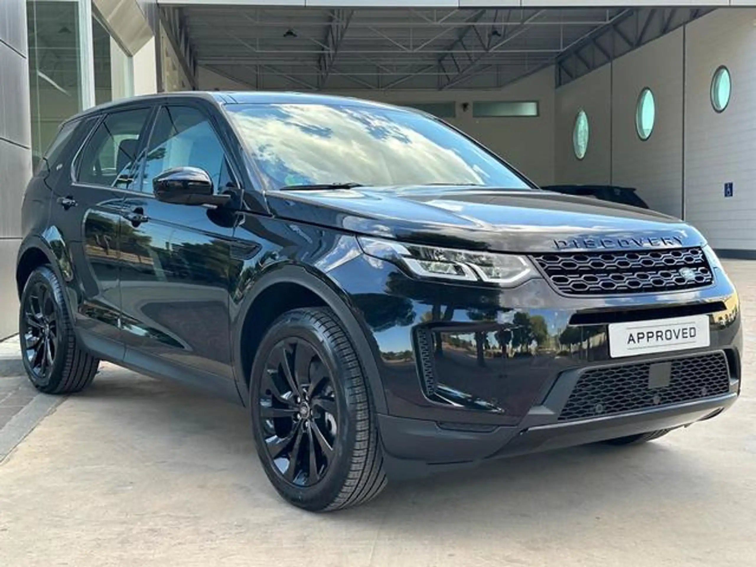 Land Rover - Discovery Sport