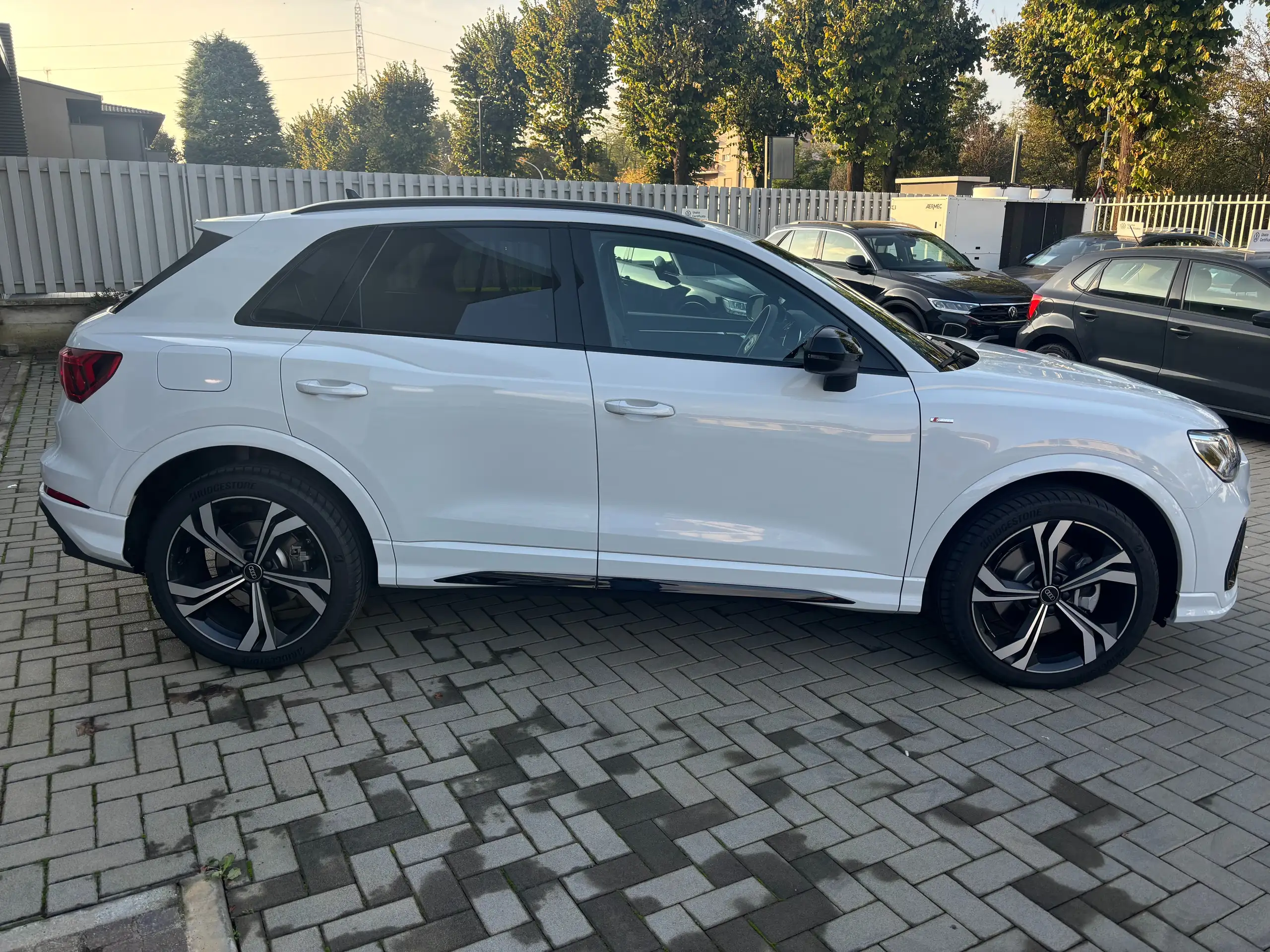 Audi - Q3