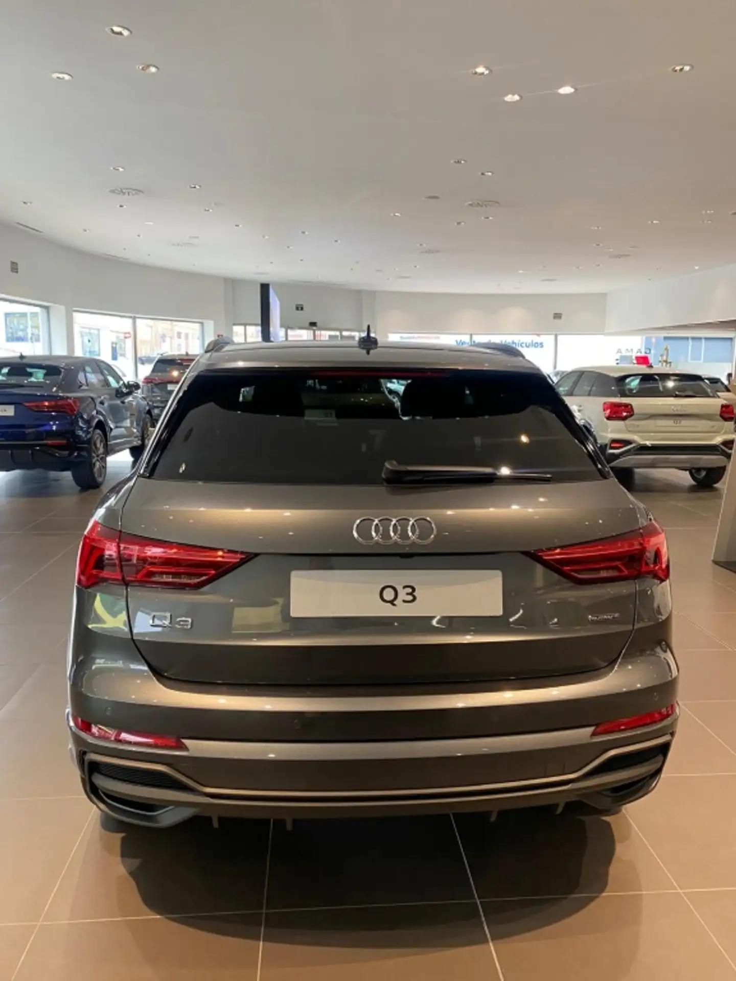 Audi - Q3