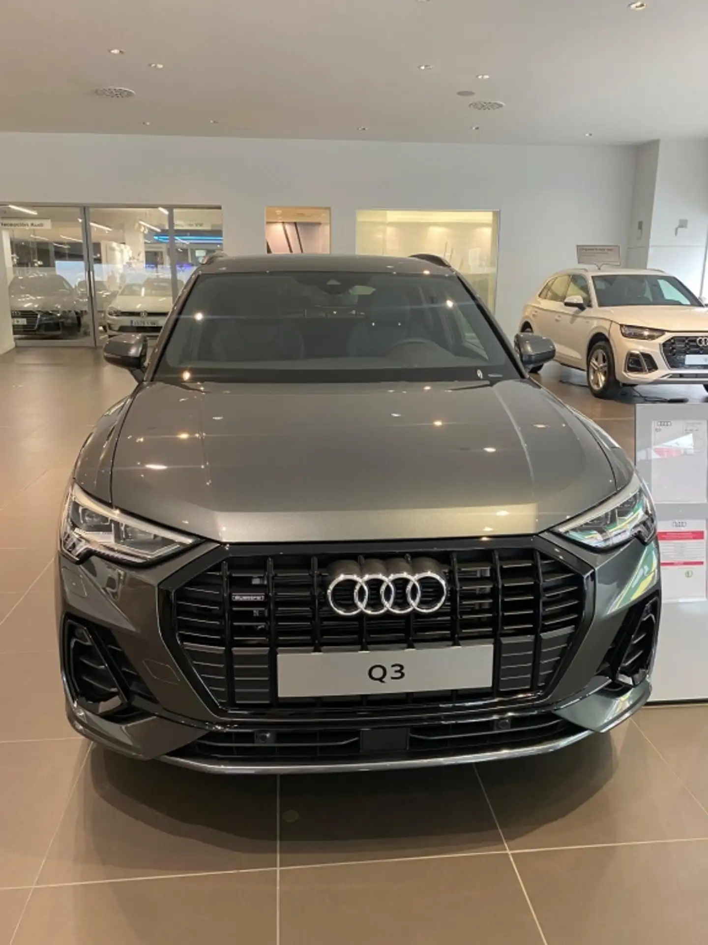 Audi - Q3