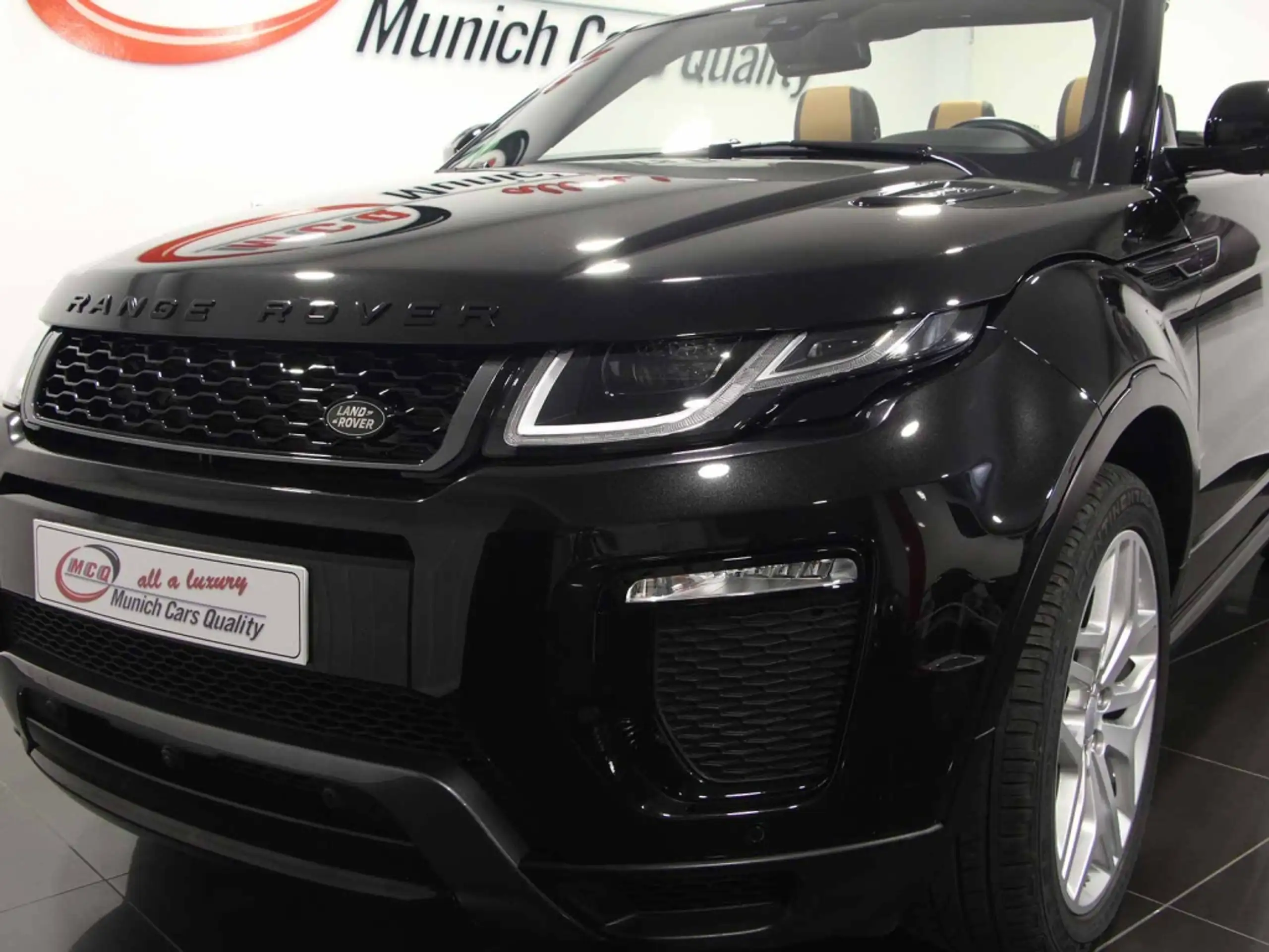 Land Rover - Range Rover Evoque