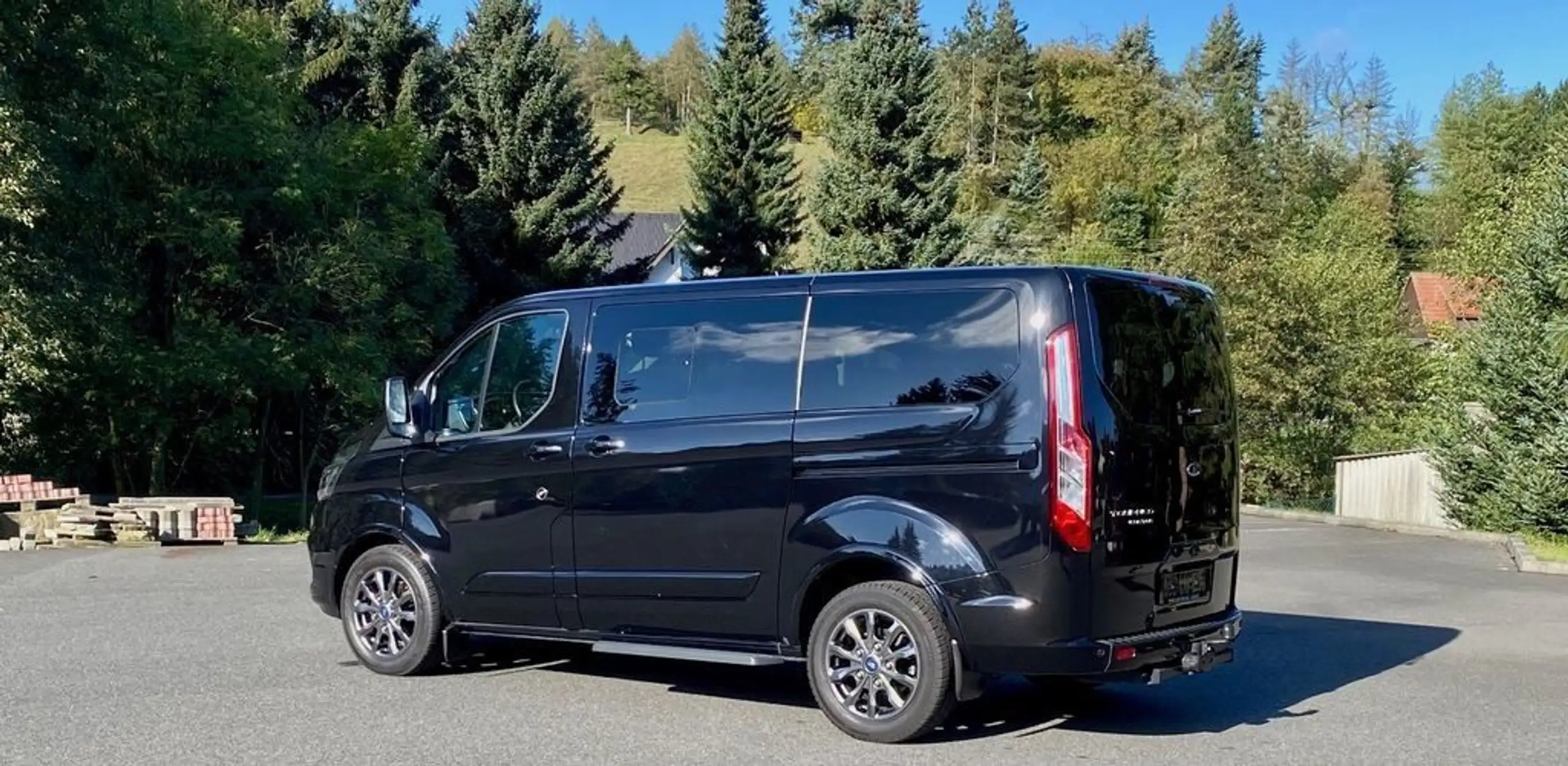 Ford - Tourneo Custom