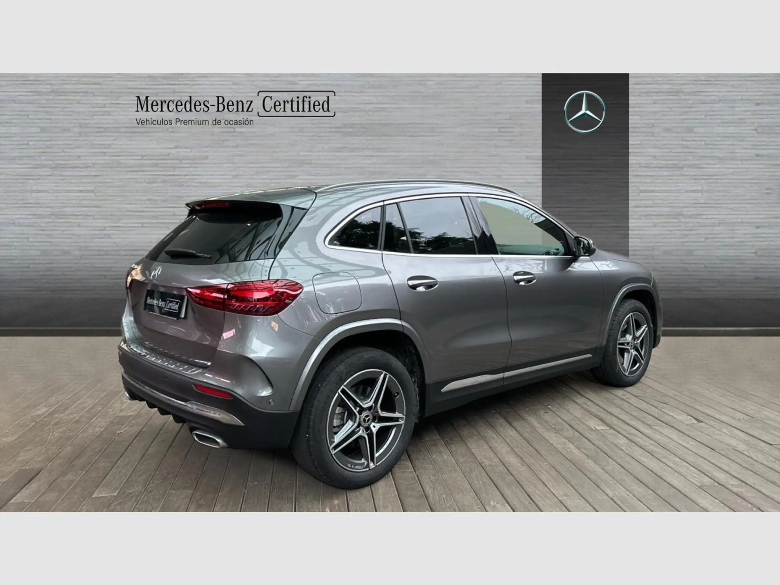 Mercedes-Benz - GLA 250