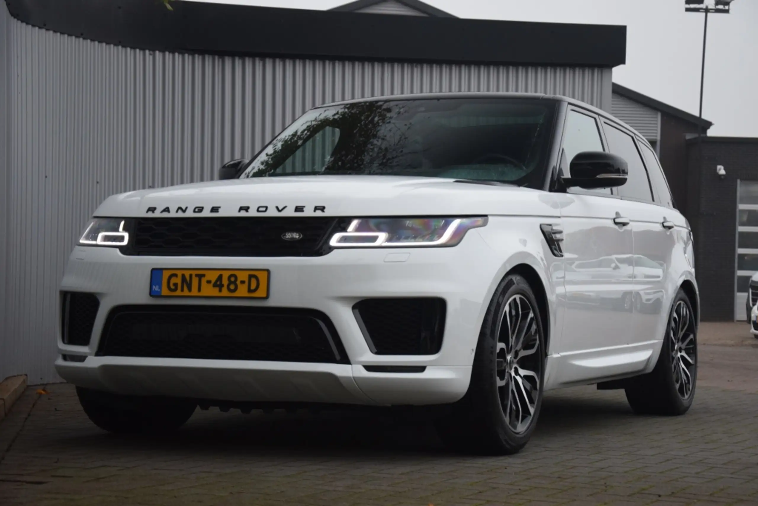 Land Rover - Range Rover Sport