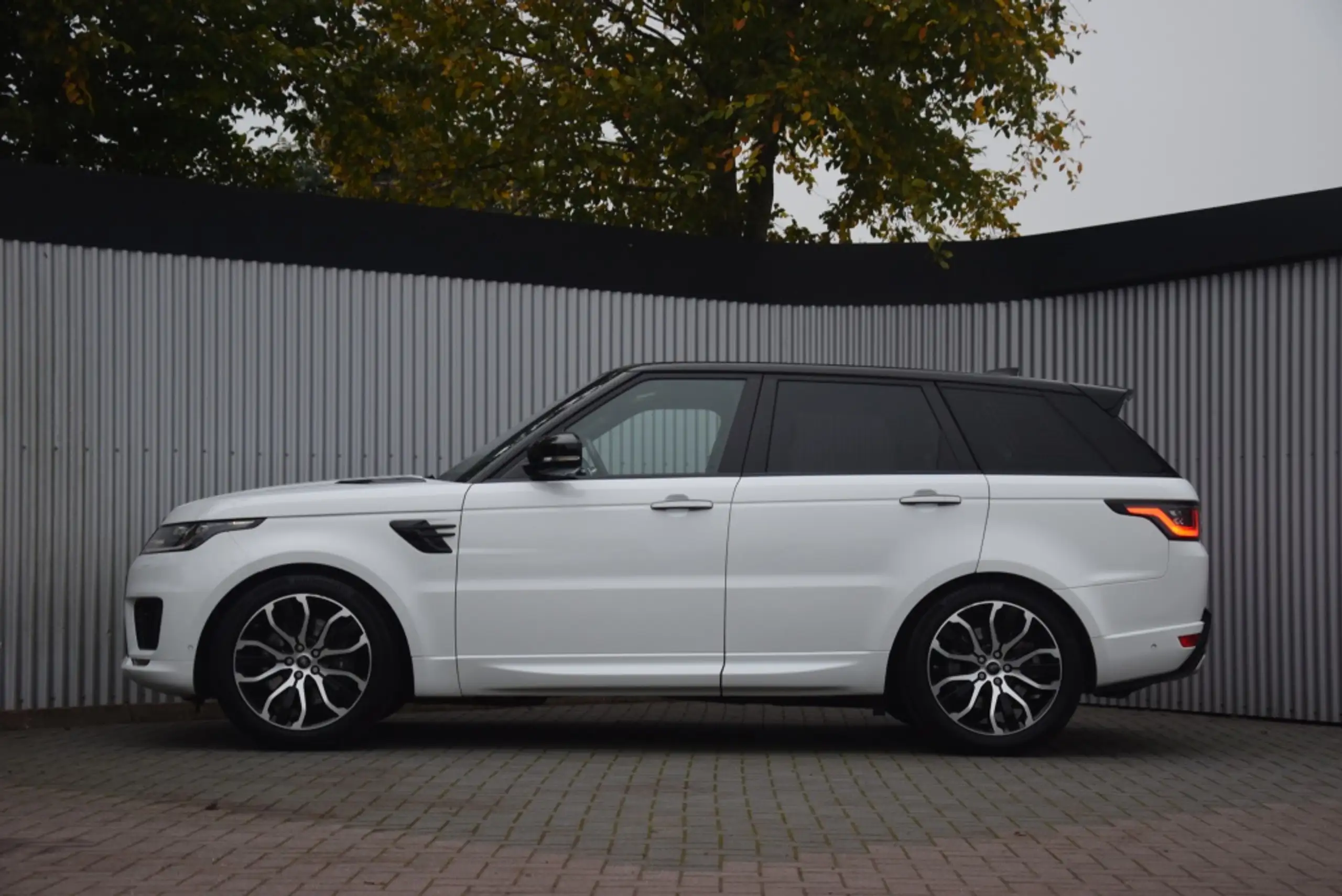 Land Rover - Range Rover Sport