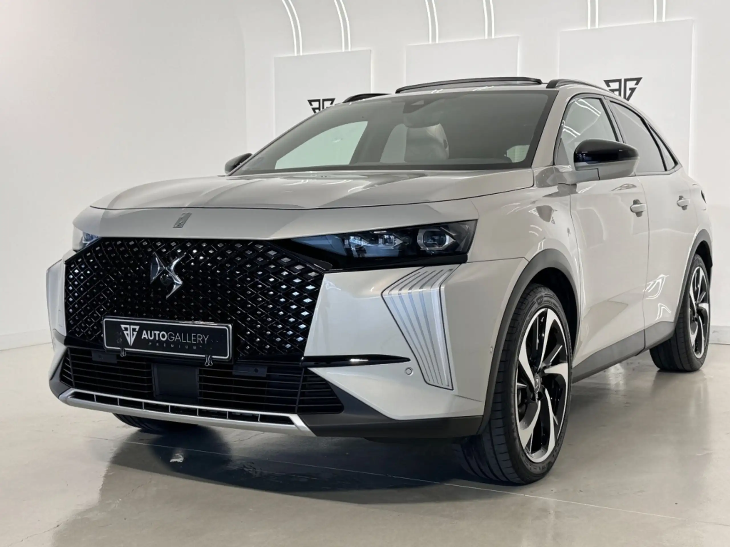 DS Automobiles - DS 7 Crossback