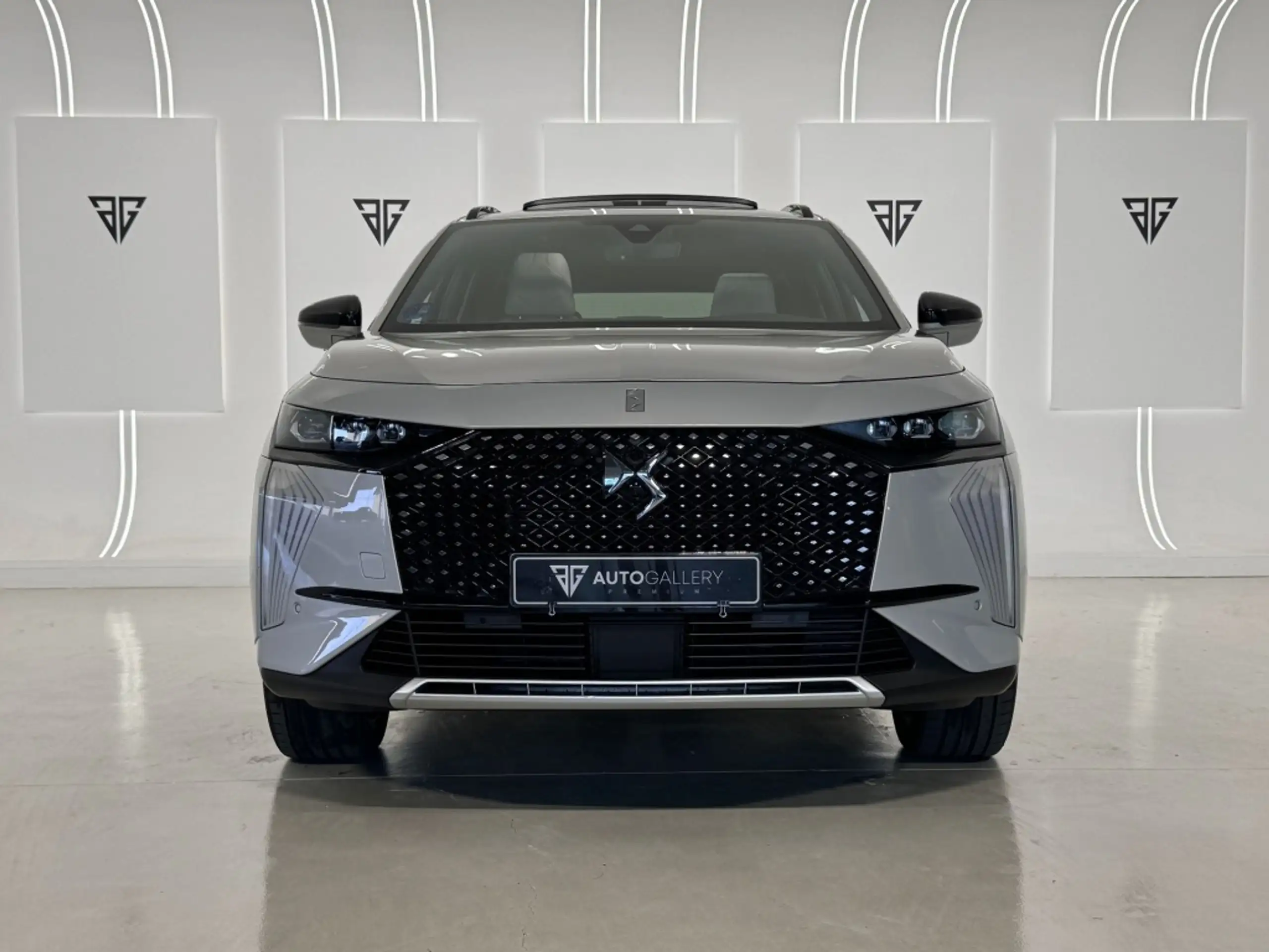 DS Automobiles - DS 7 Crossback