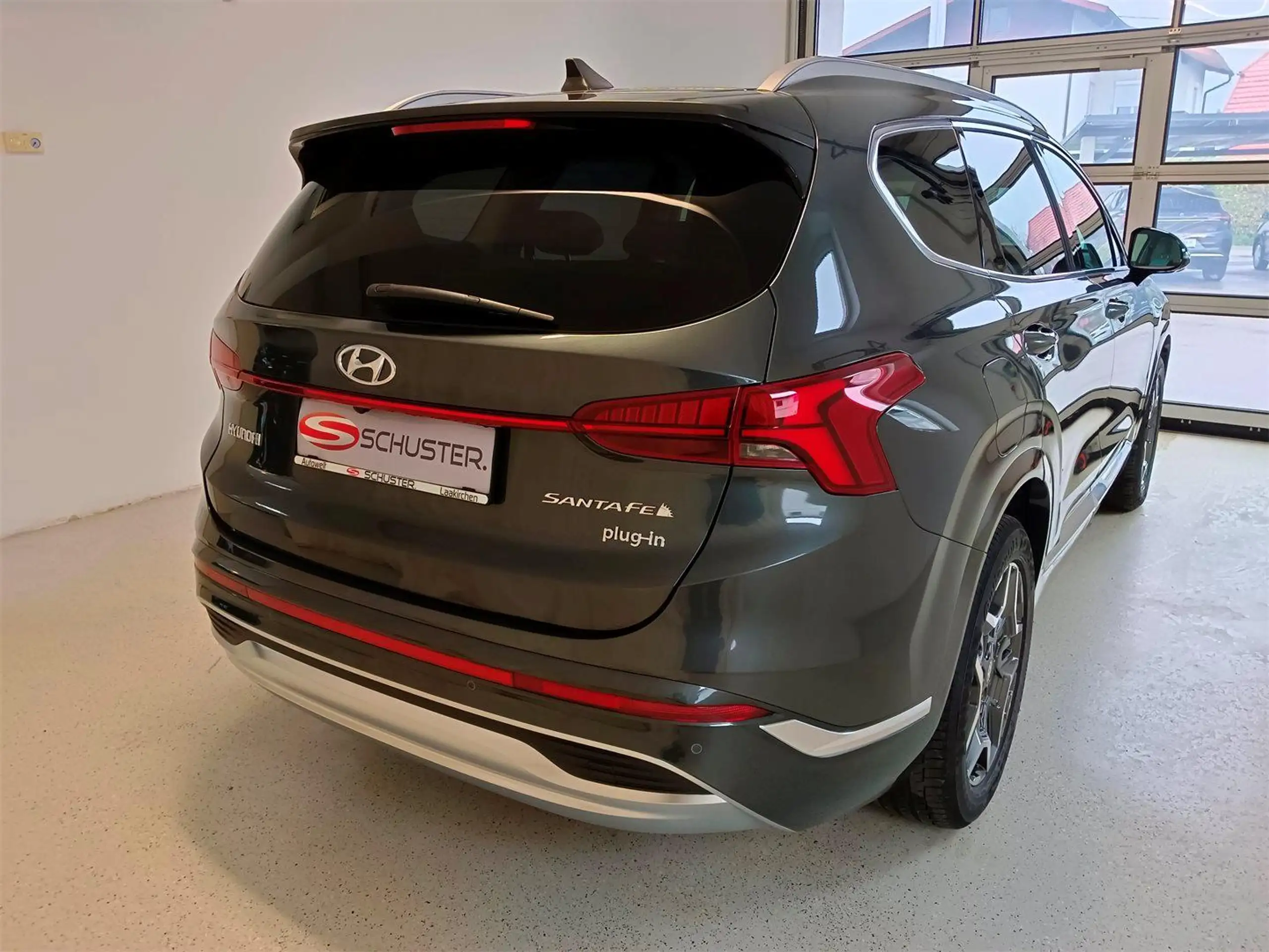 Hyundai - SANTA FE