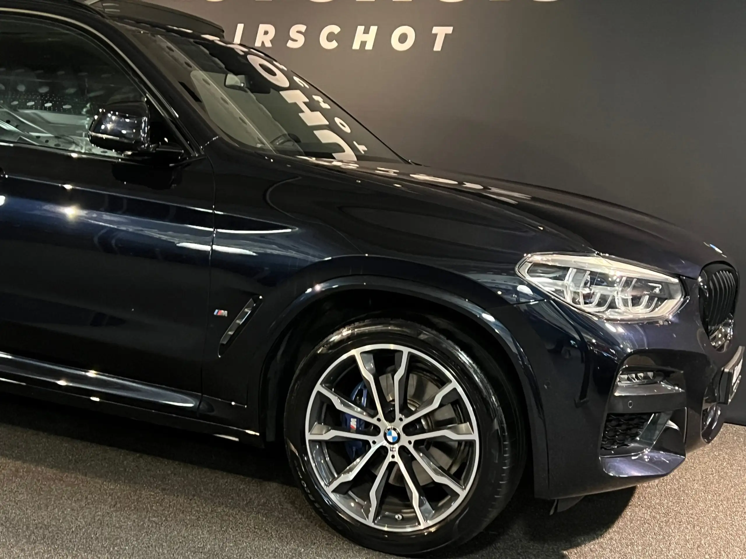 BMW - X3