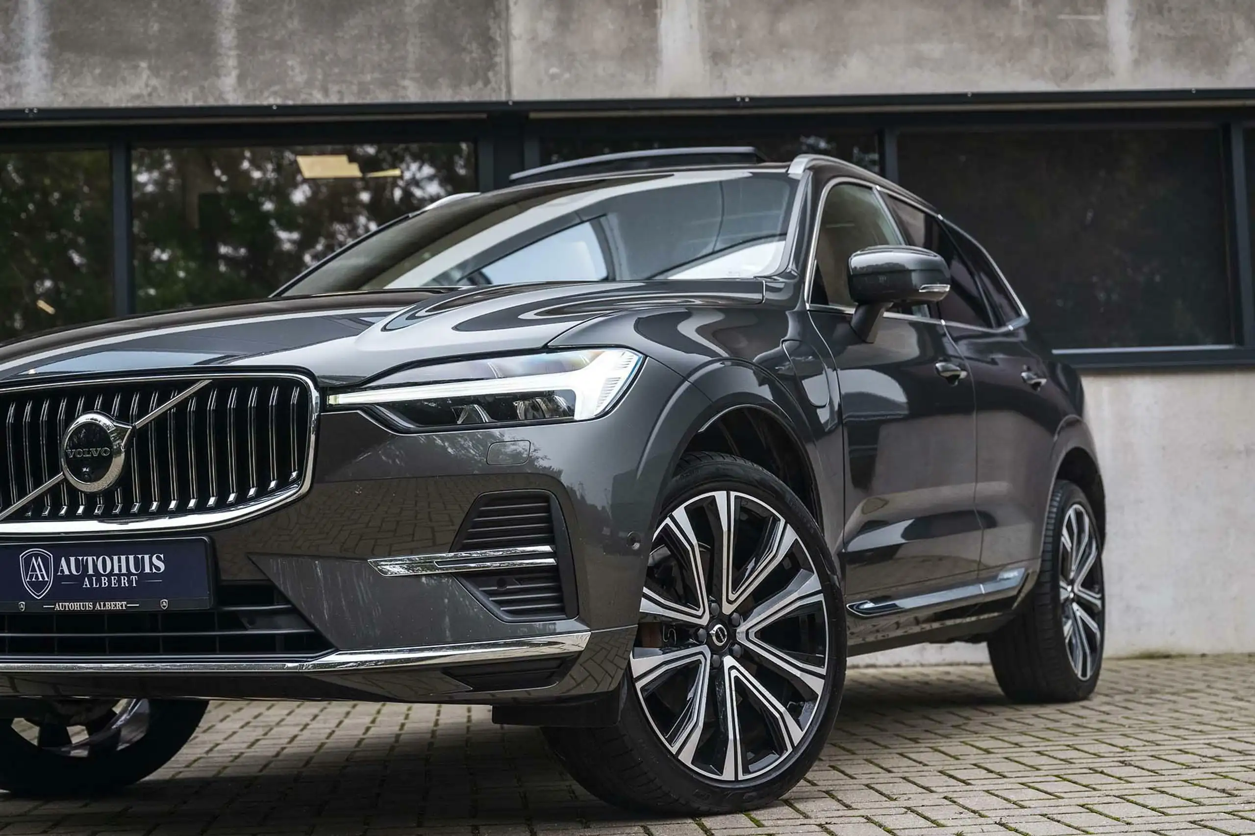 Volvo - XC60