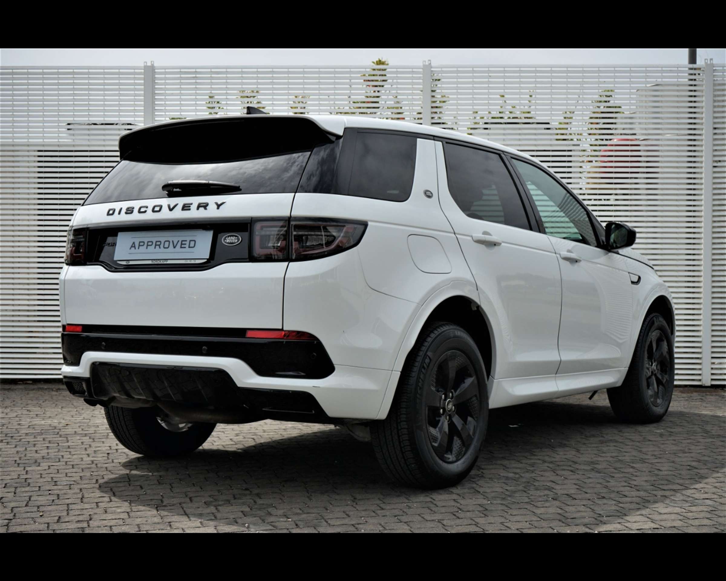 Land Rover - Discovery Sport