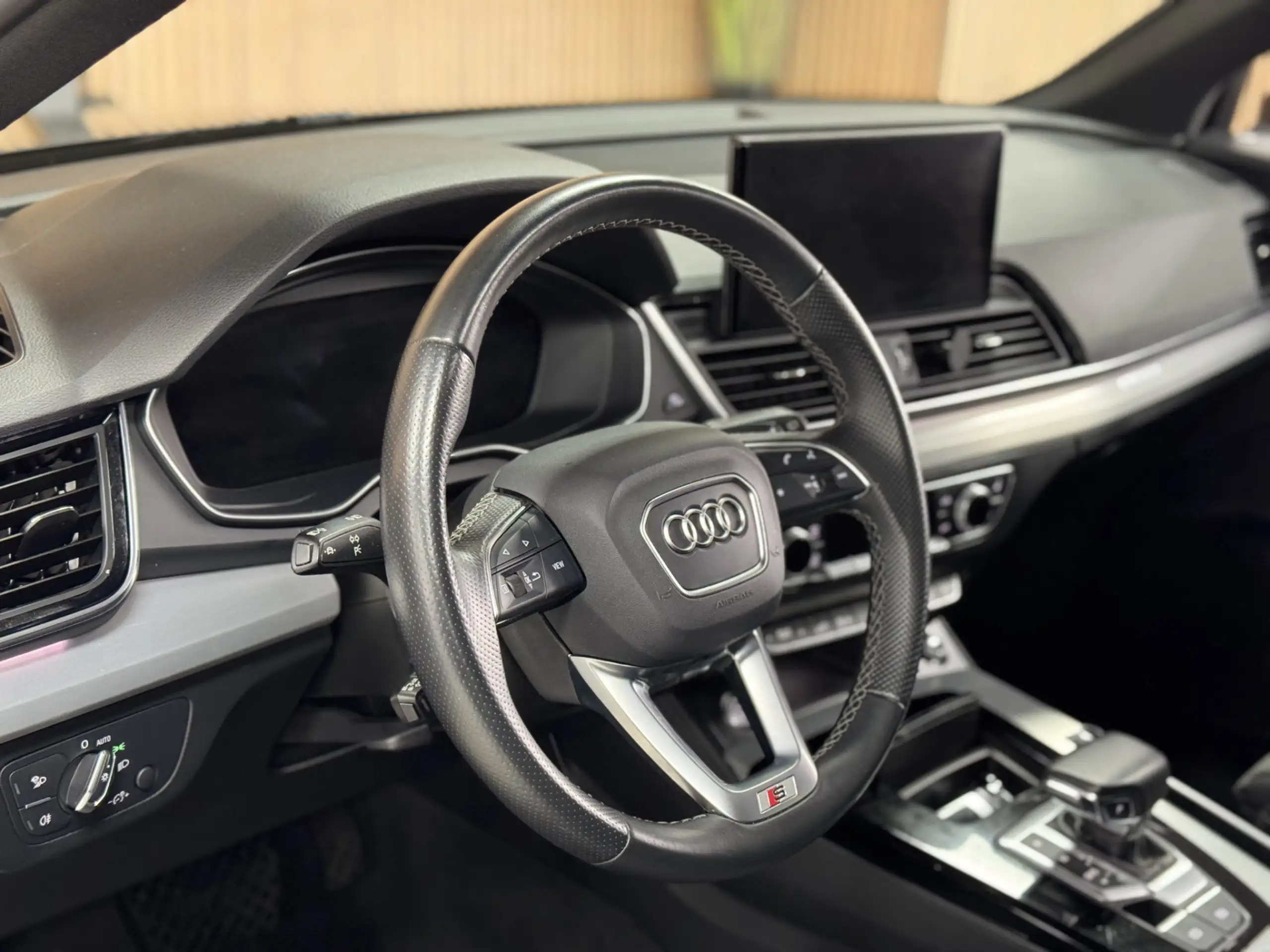 Audi - Q5