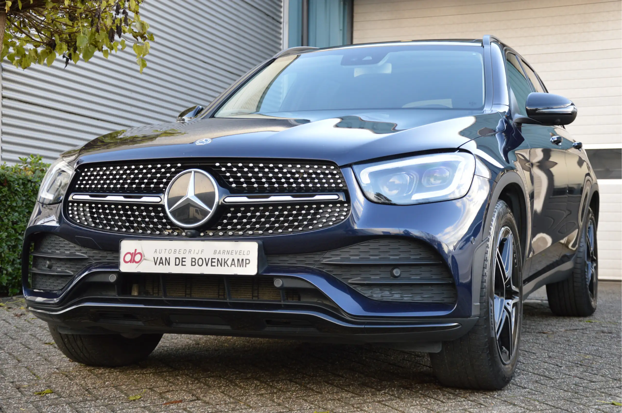 Mercedes-Benz - GLC 300