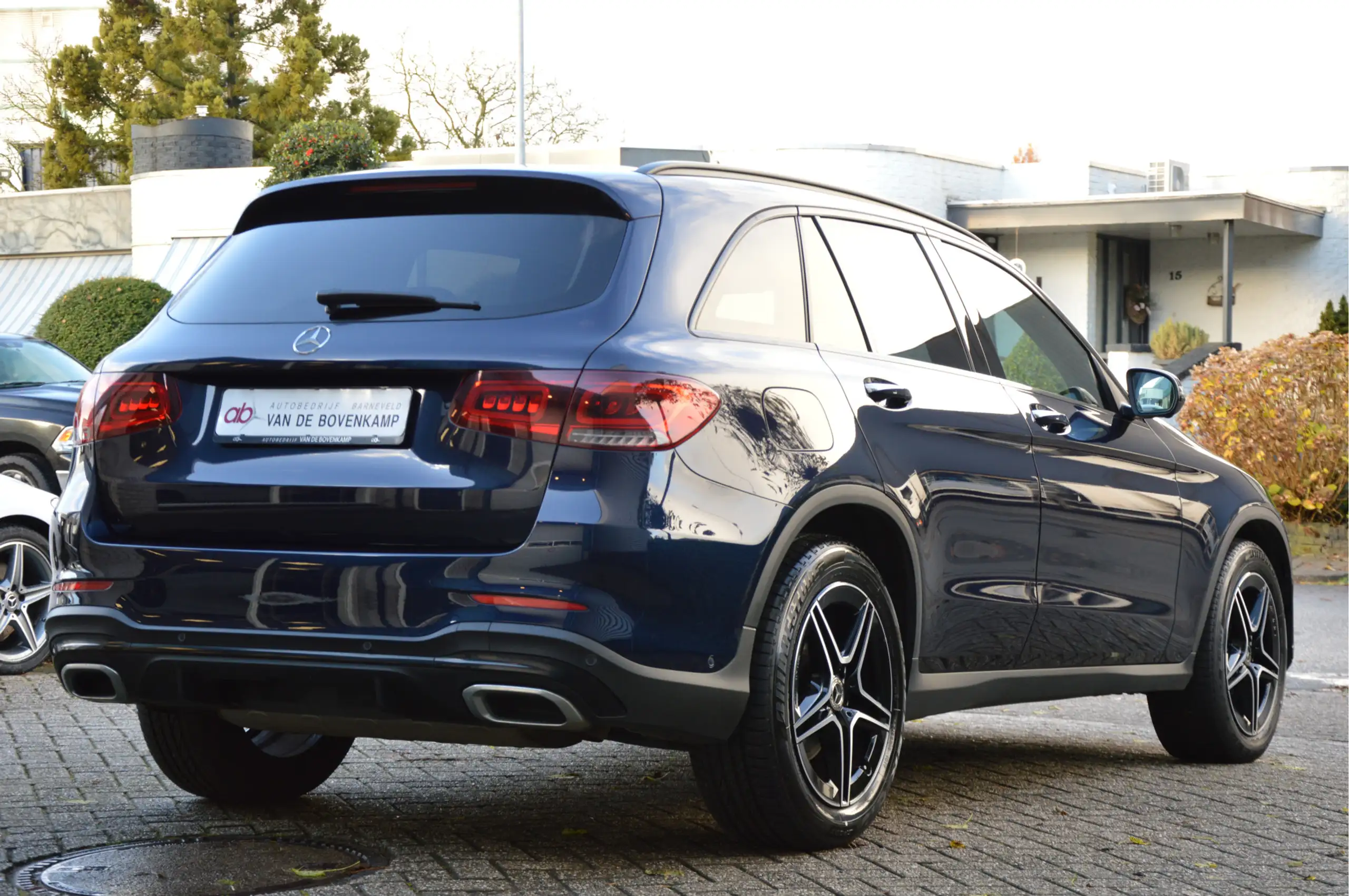 Mercedes-Benz - GLC 300