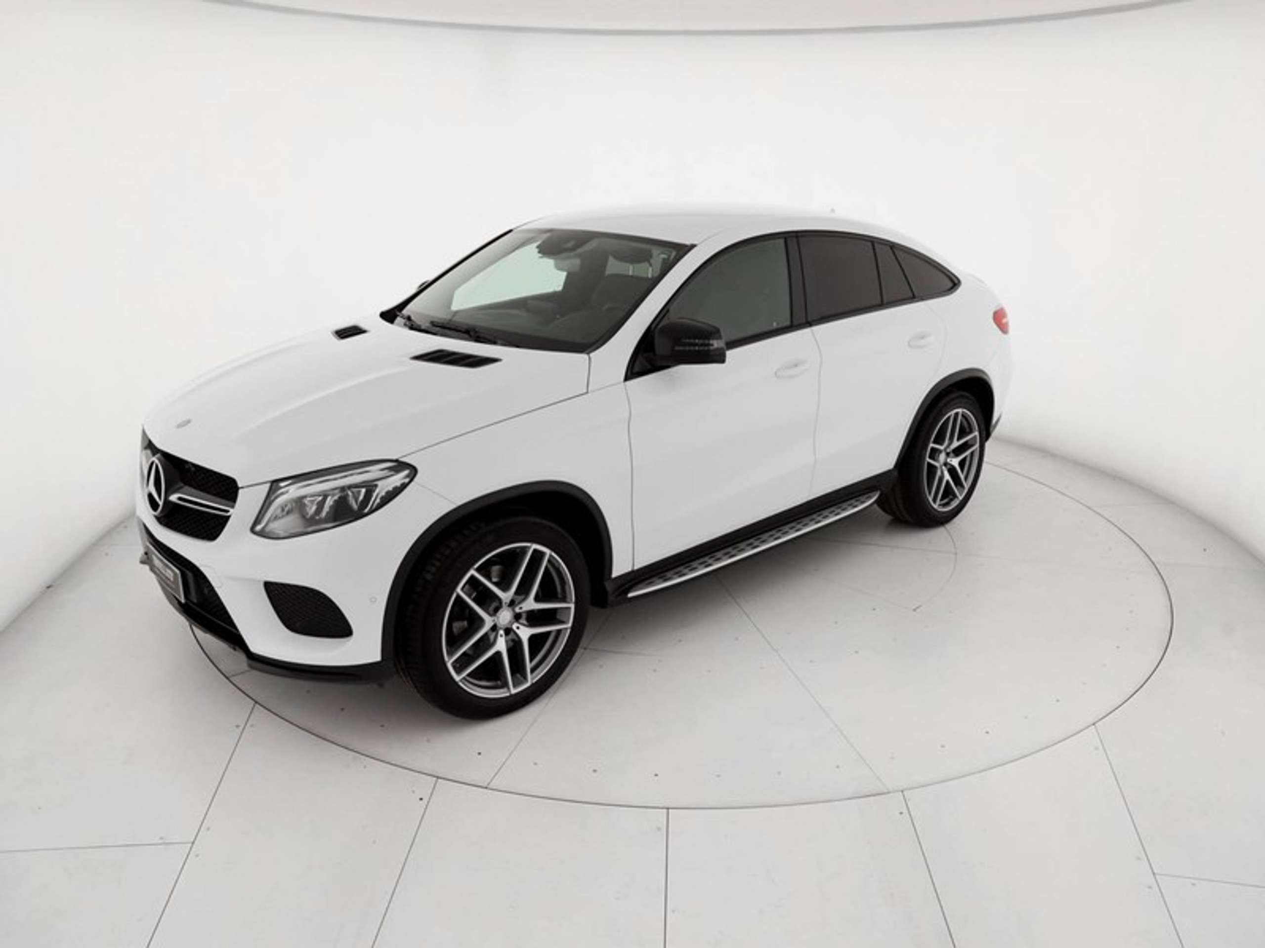 Mercedes-Benz - GLE 350