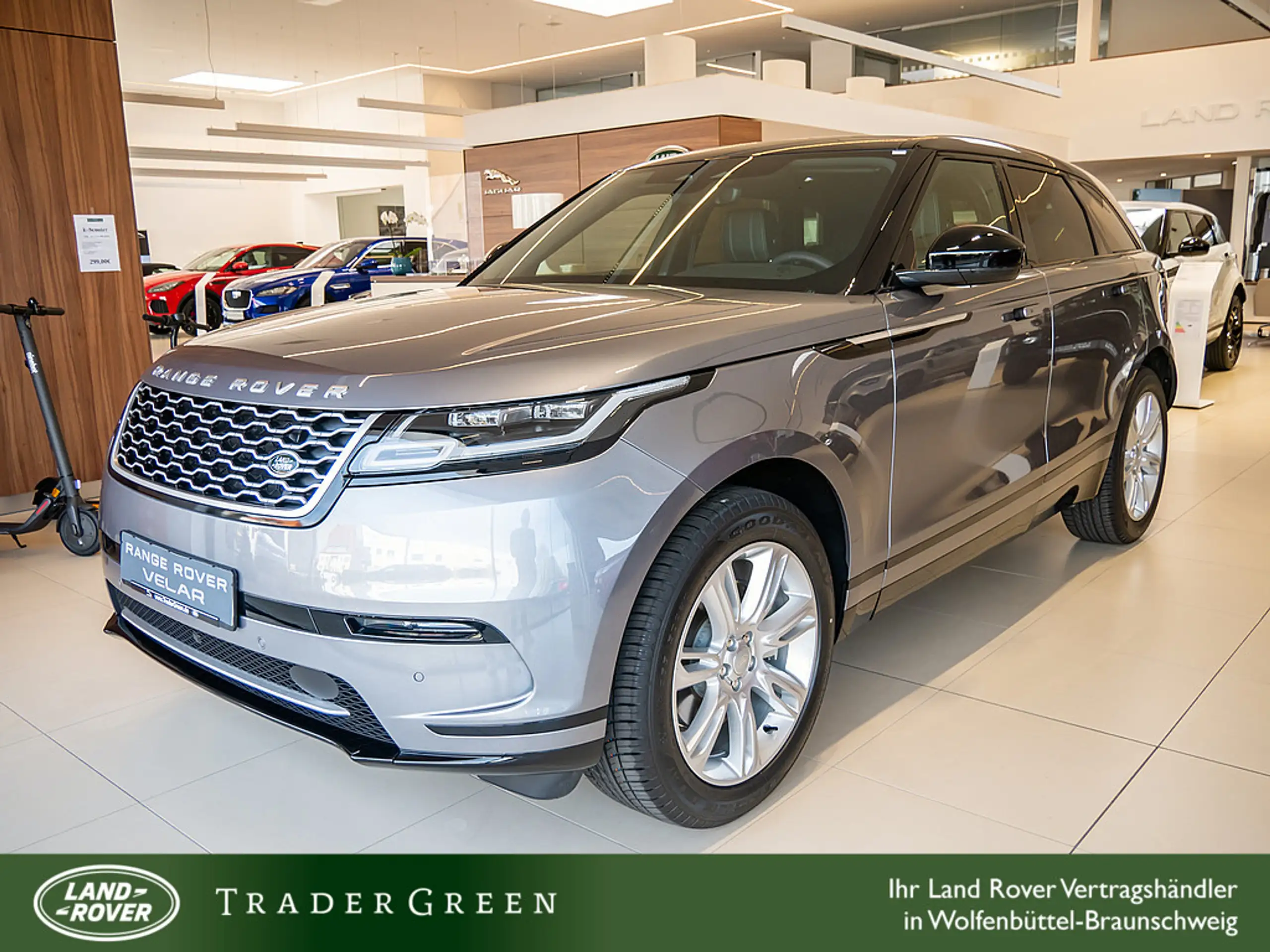 Land Rover - Range Rover Velar