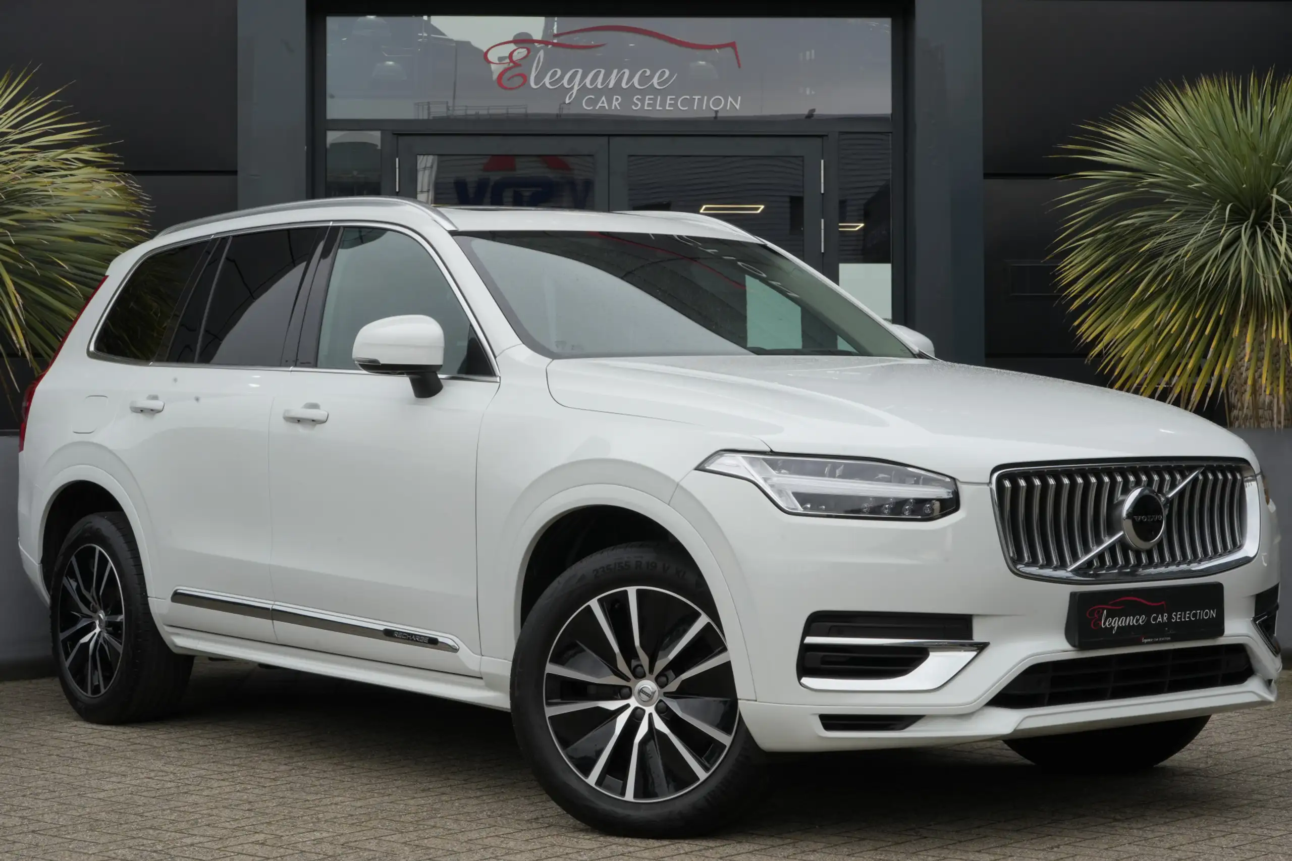 Volvo - XC90