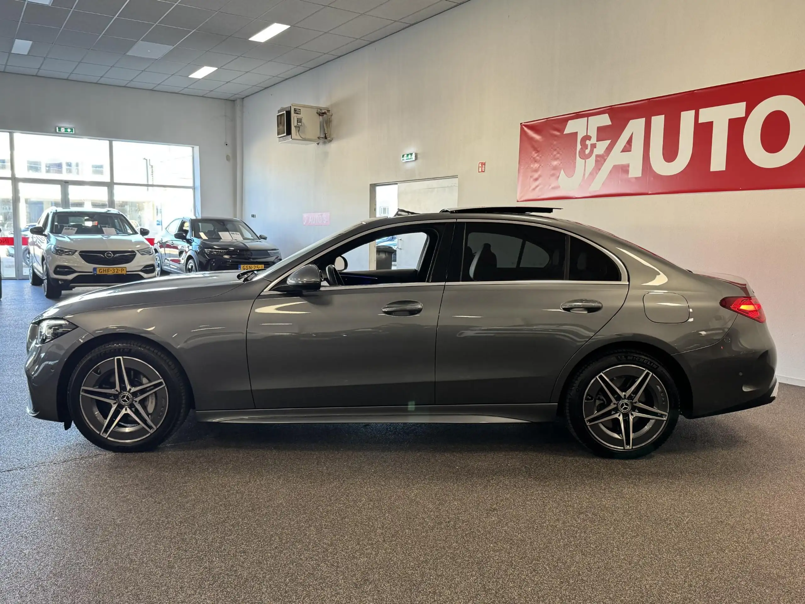 Mercedes-Benz - C 300