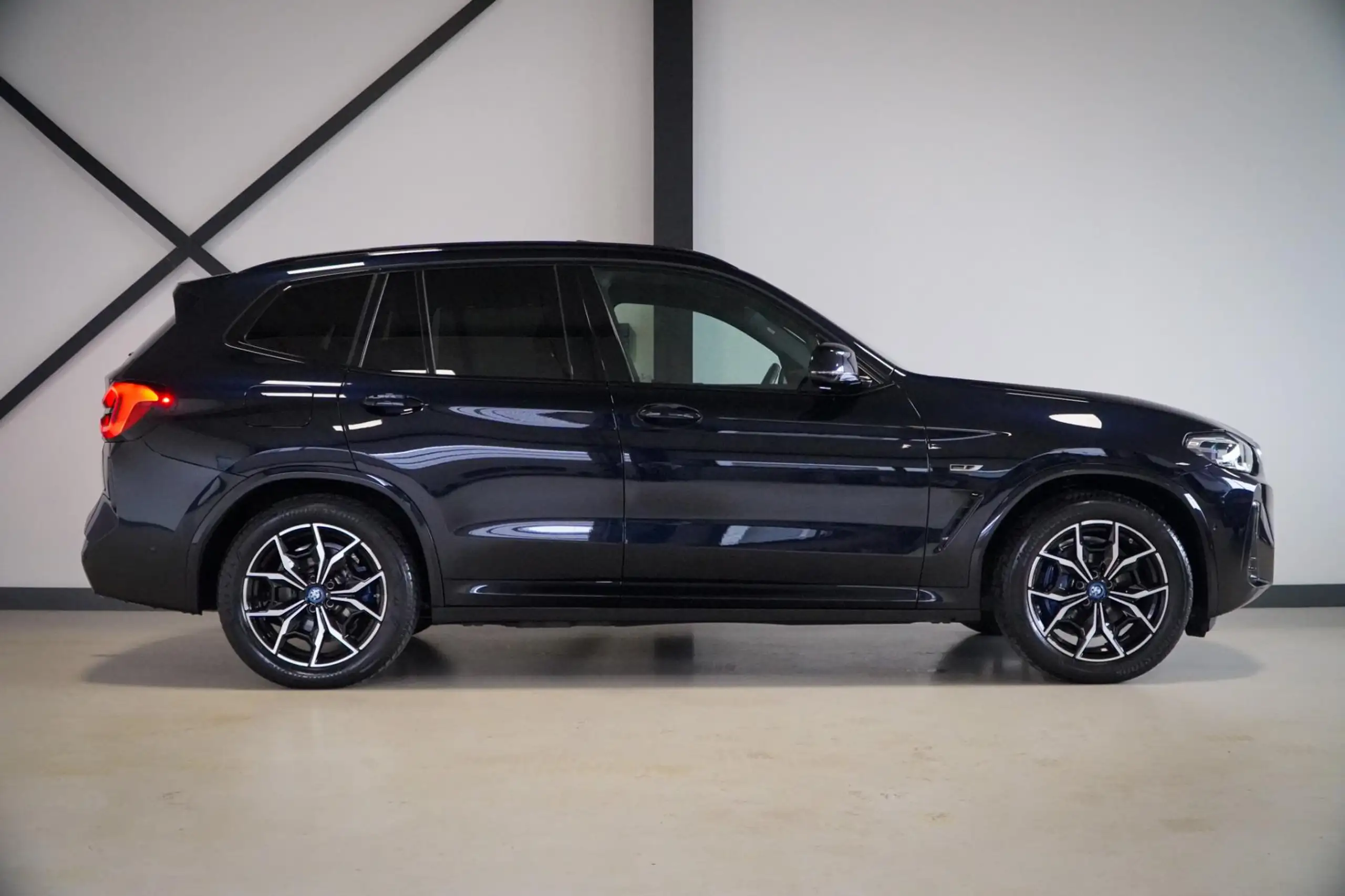 BMW - X3