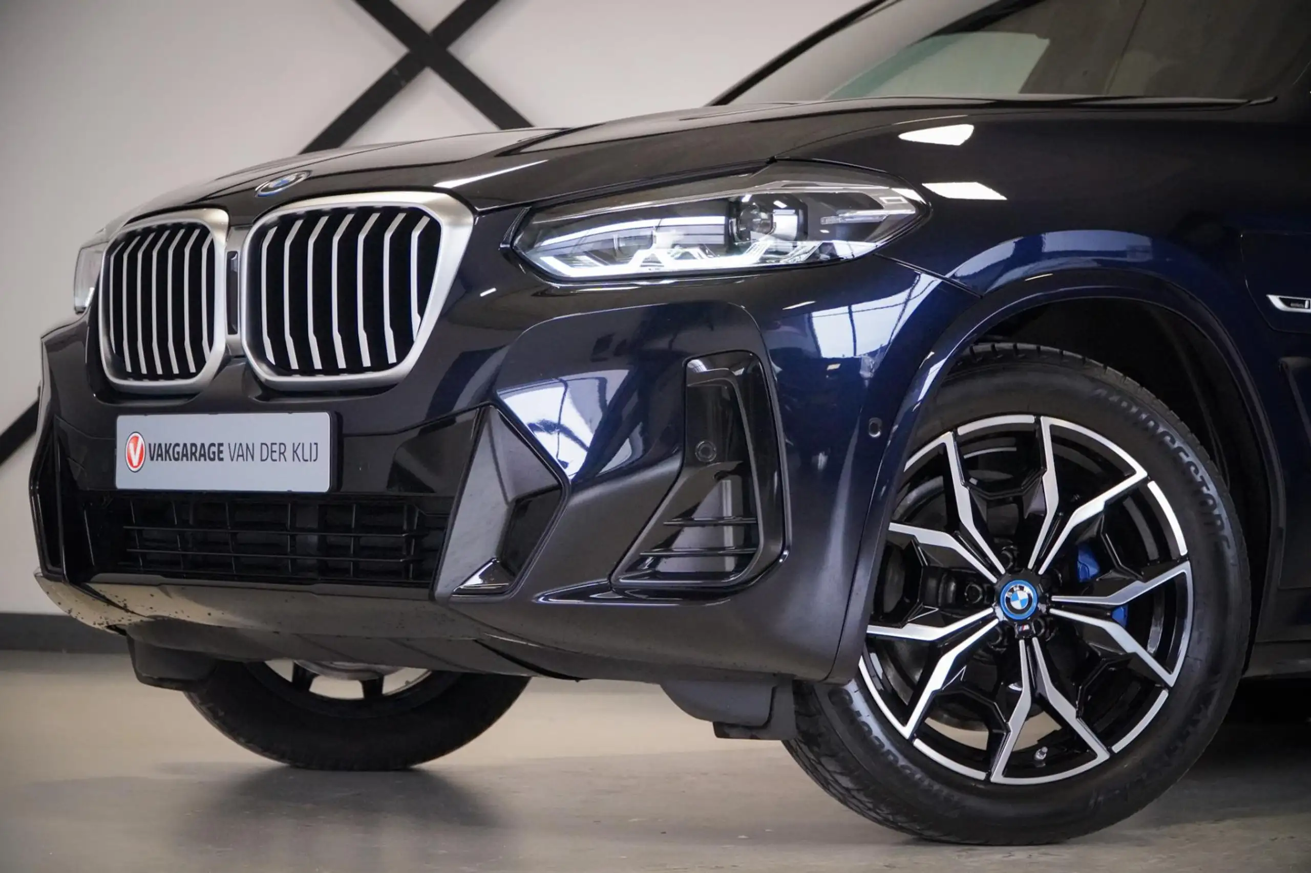 BMW - X3