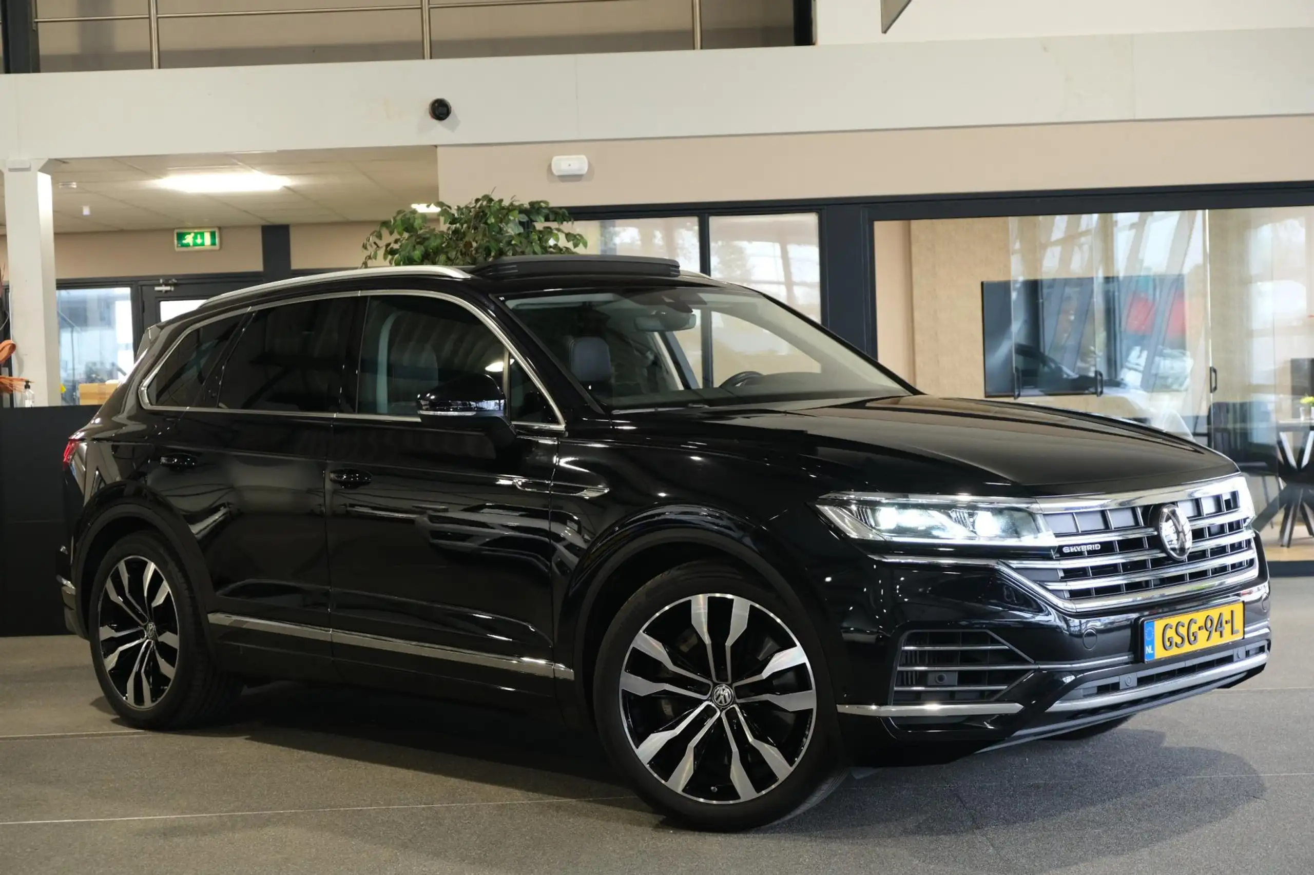 Volkswagen - Touareg