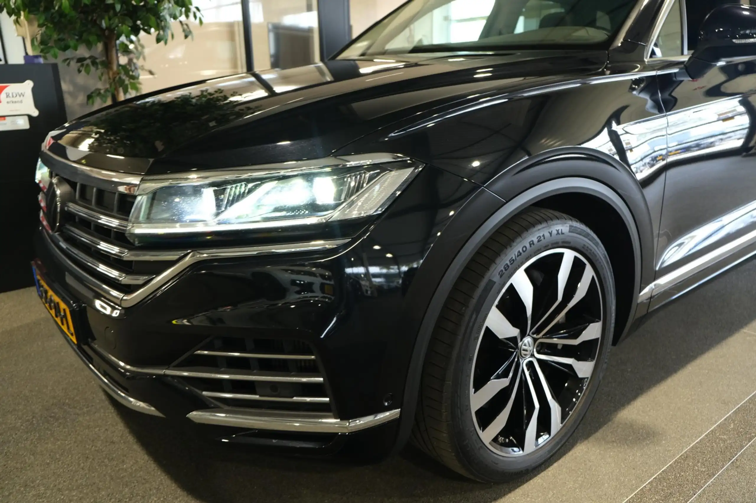 Volkswagen - Touareg