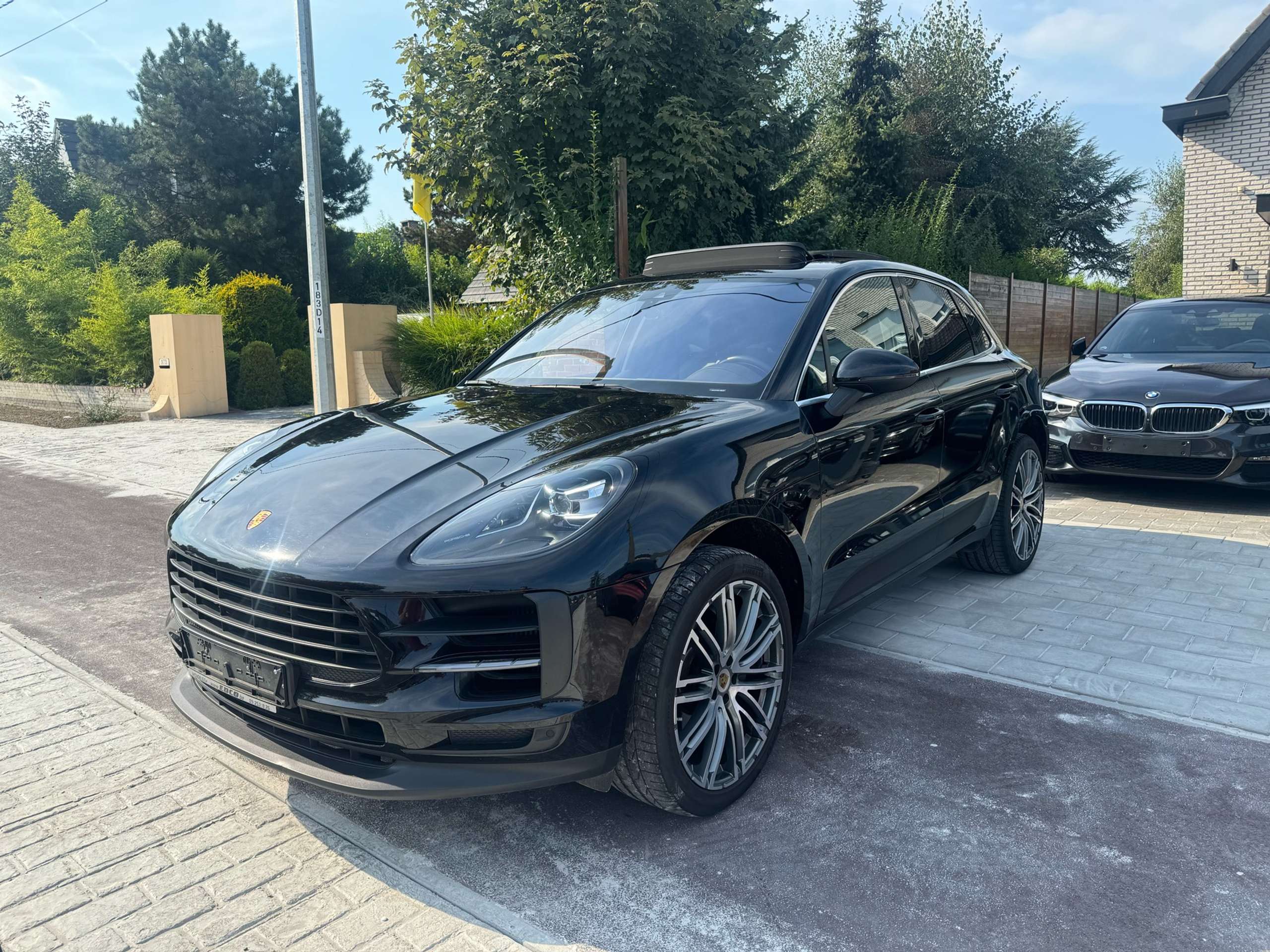 Porsche - Macan