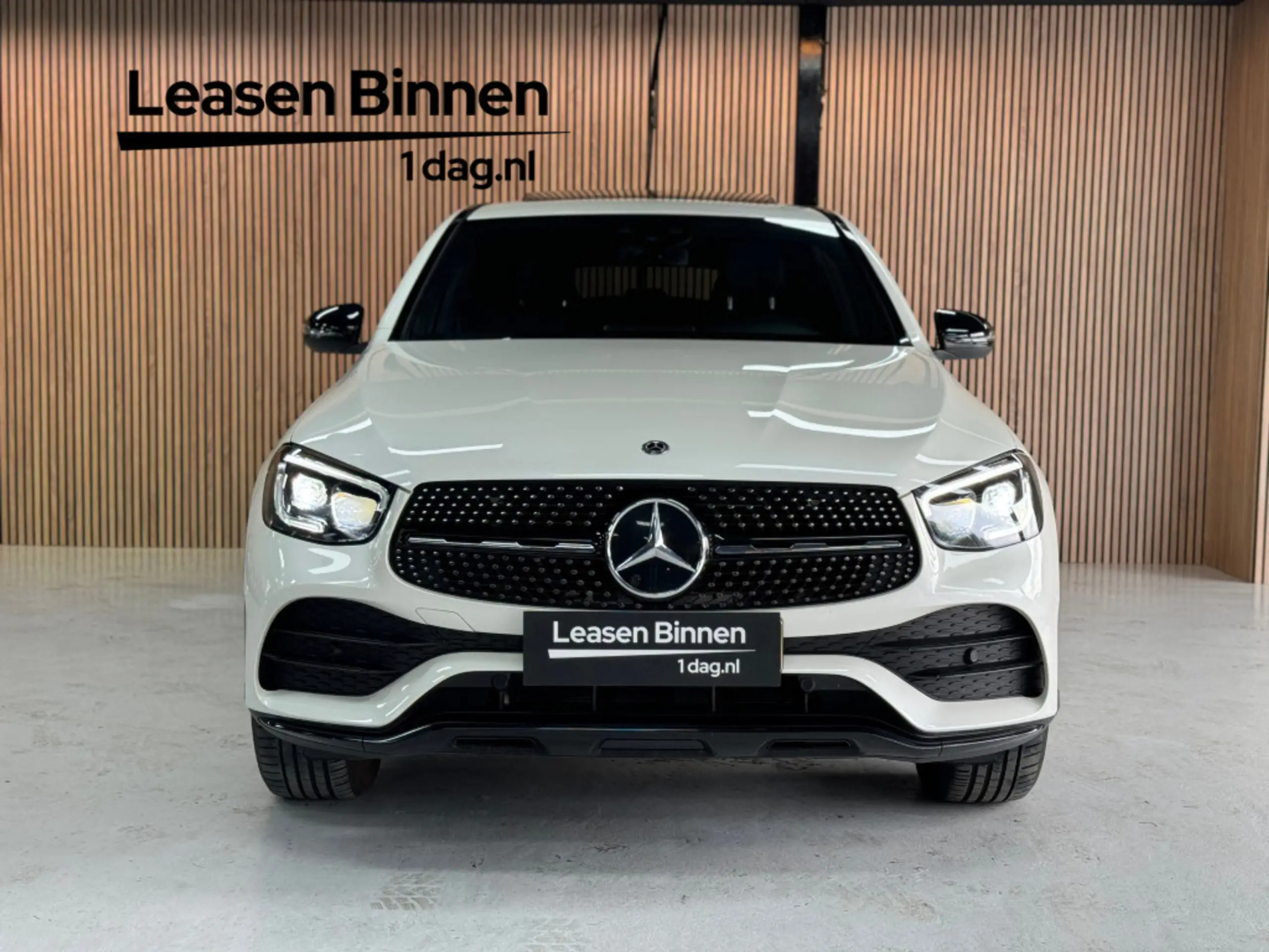 Mercedes-Benz - GLC 200