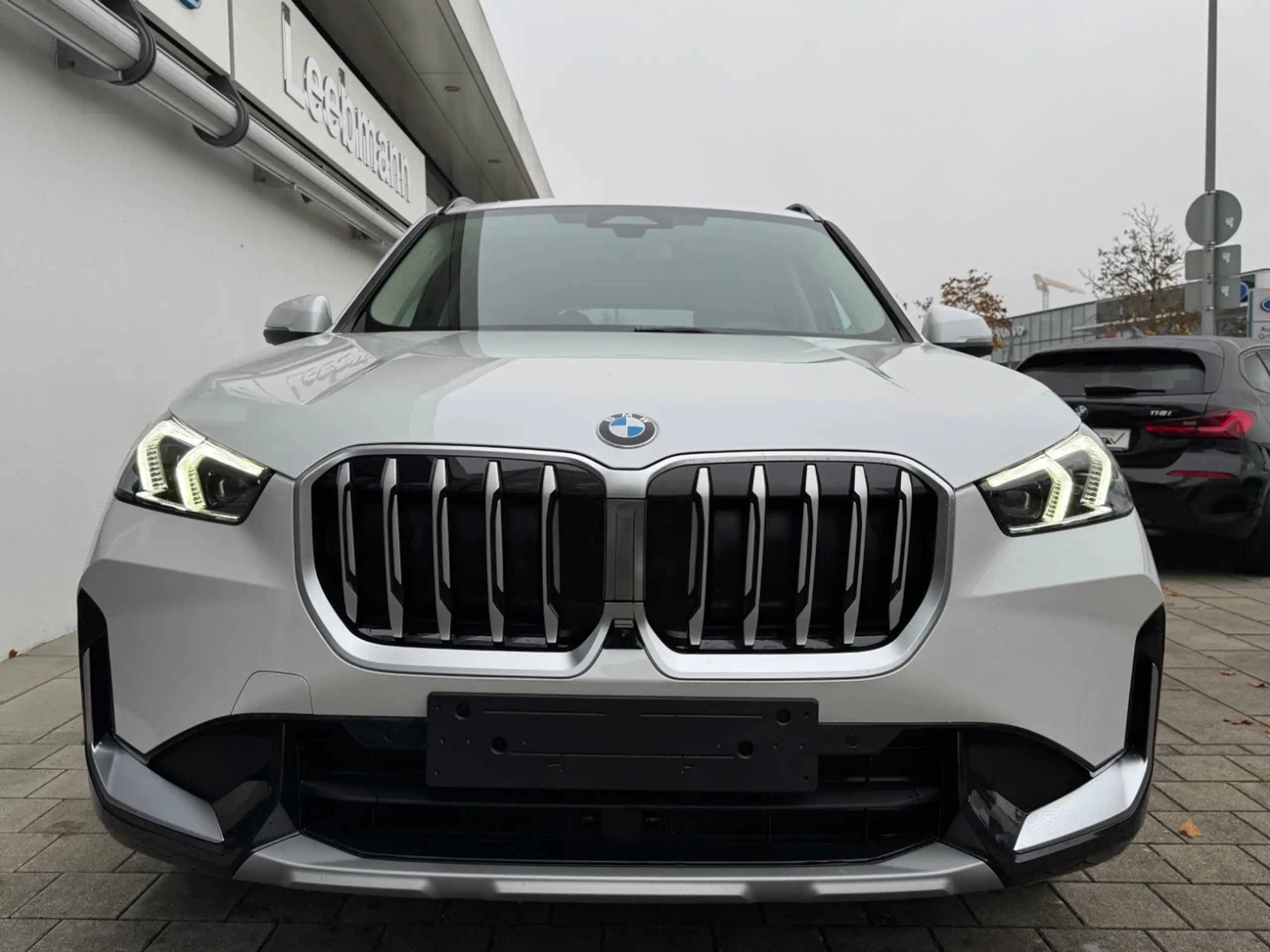 BMW - X1