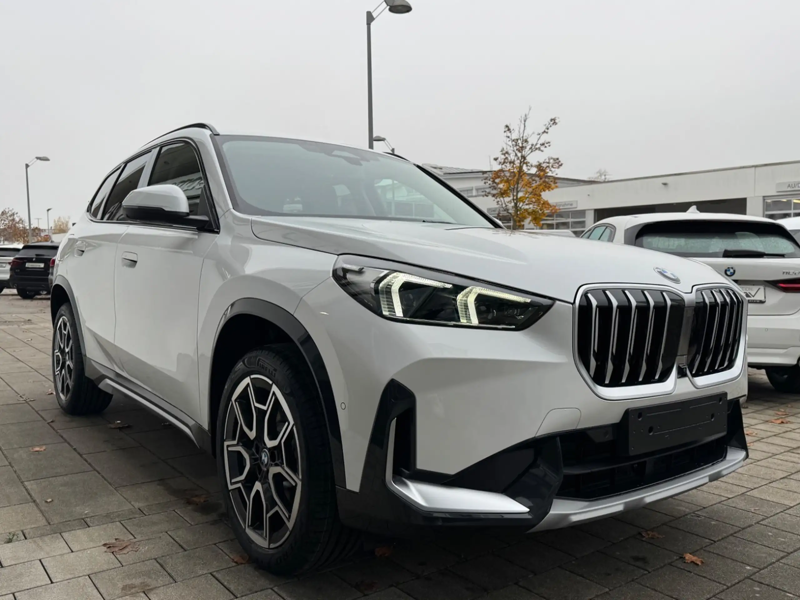 BMW - X1