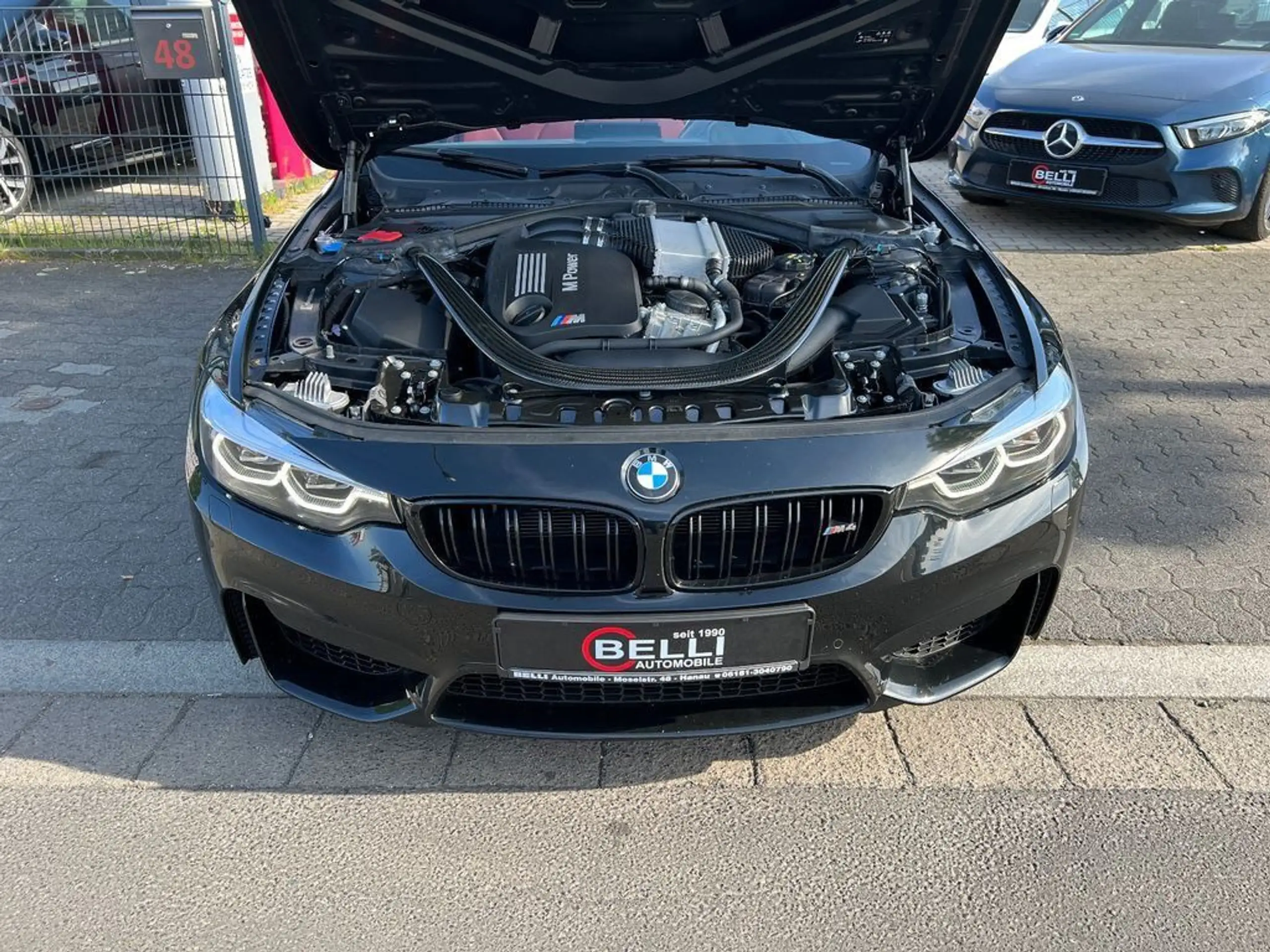 BMW - M4